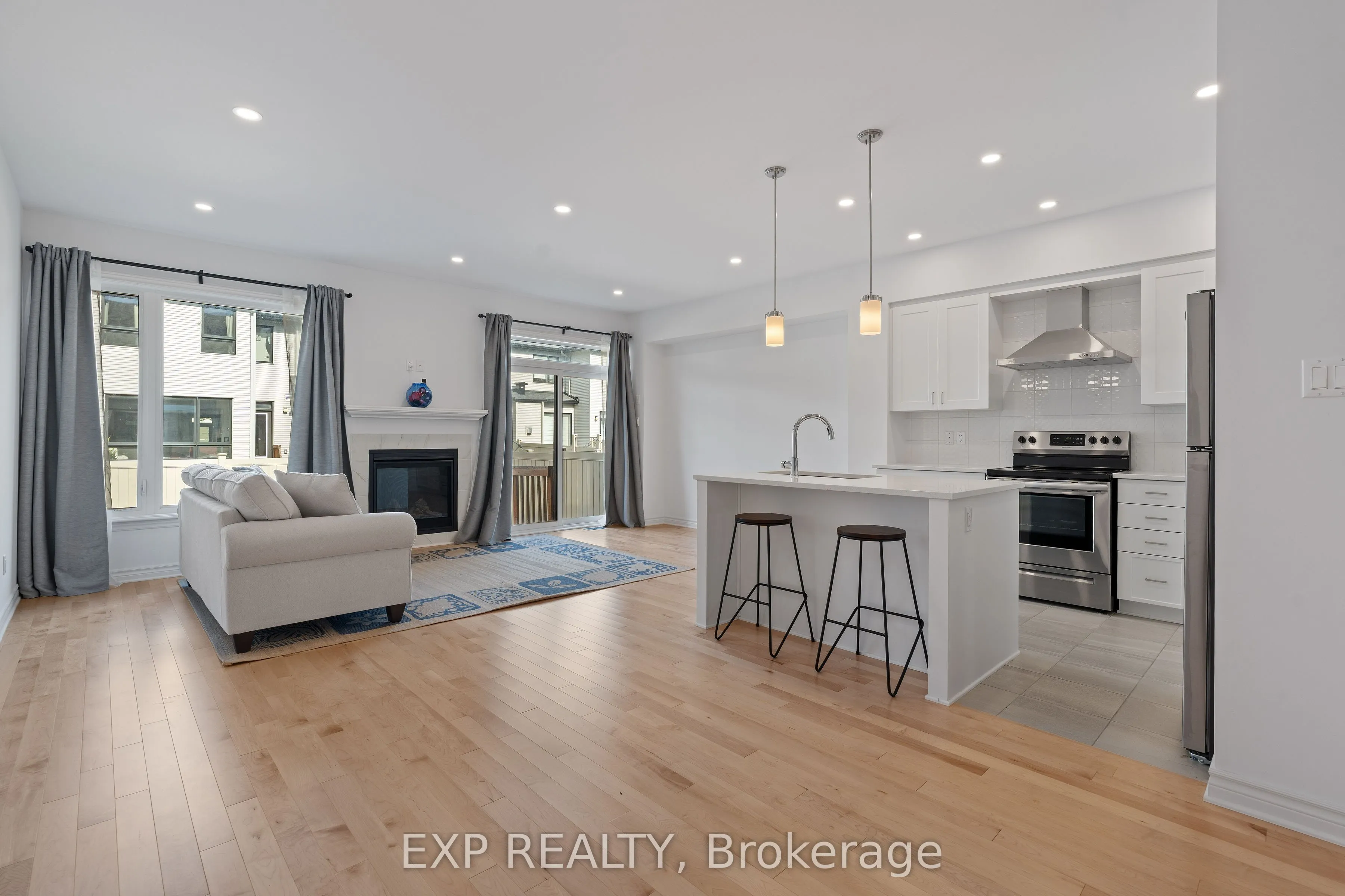 677 Cordelette Circle