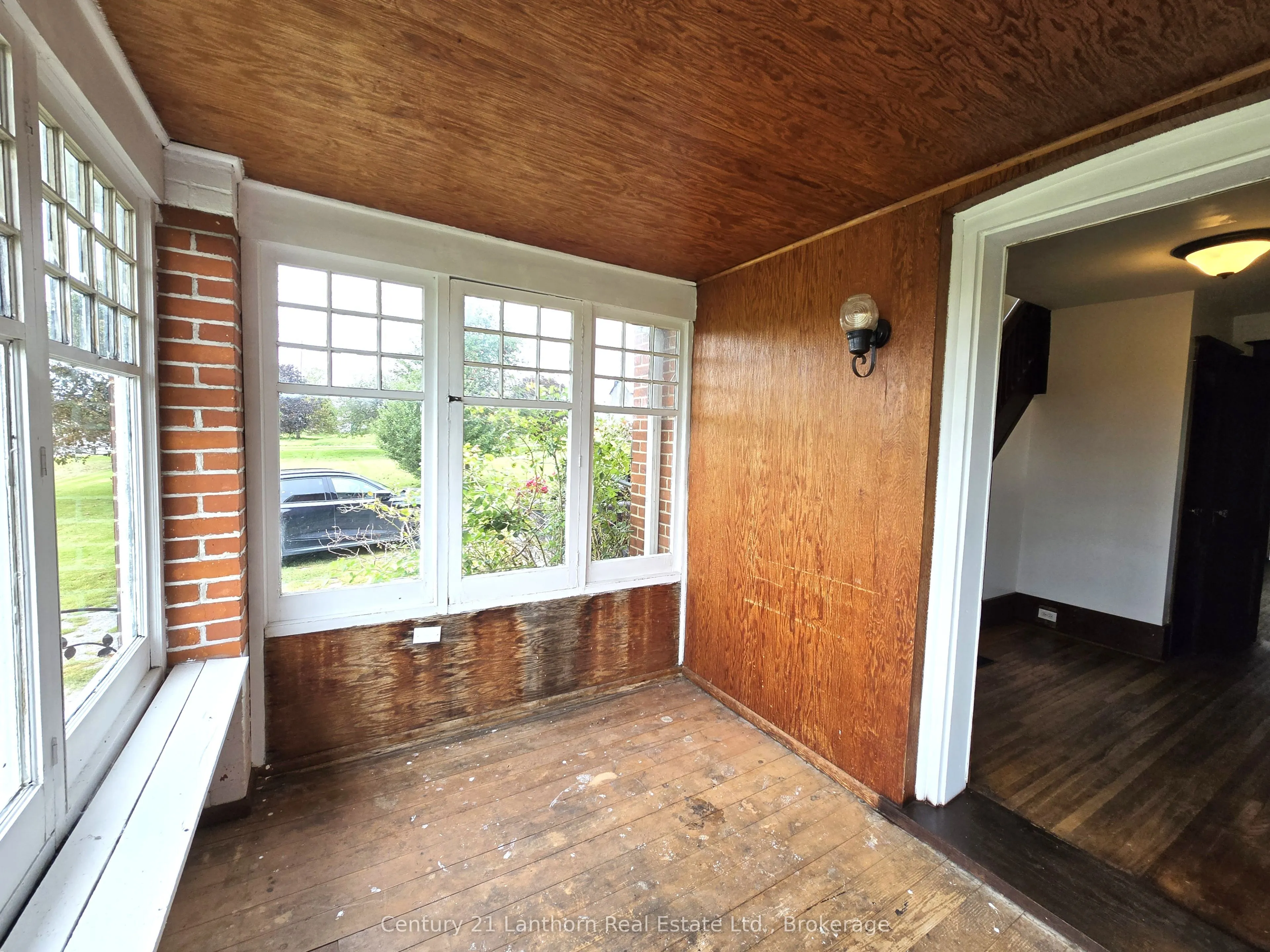 1014 Hamilton Road