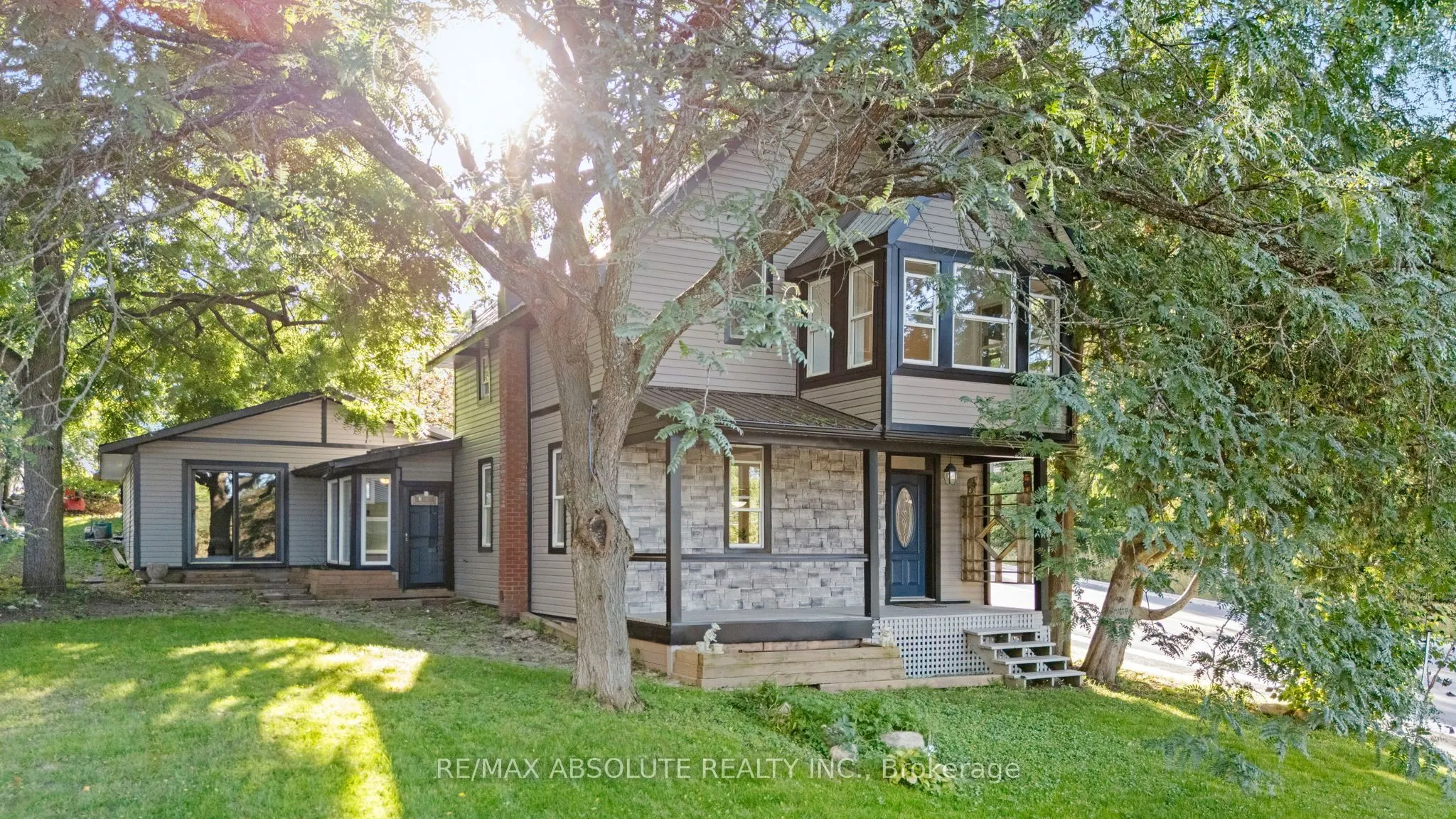 903 River Road