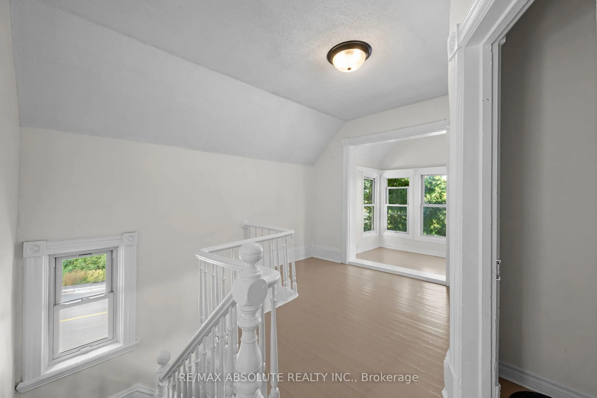 903 River Road