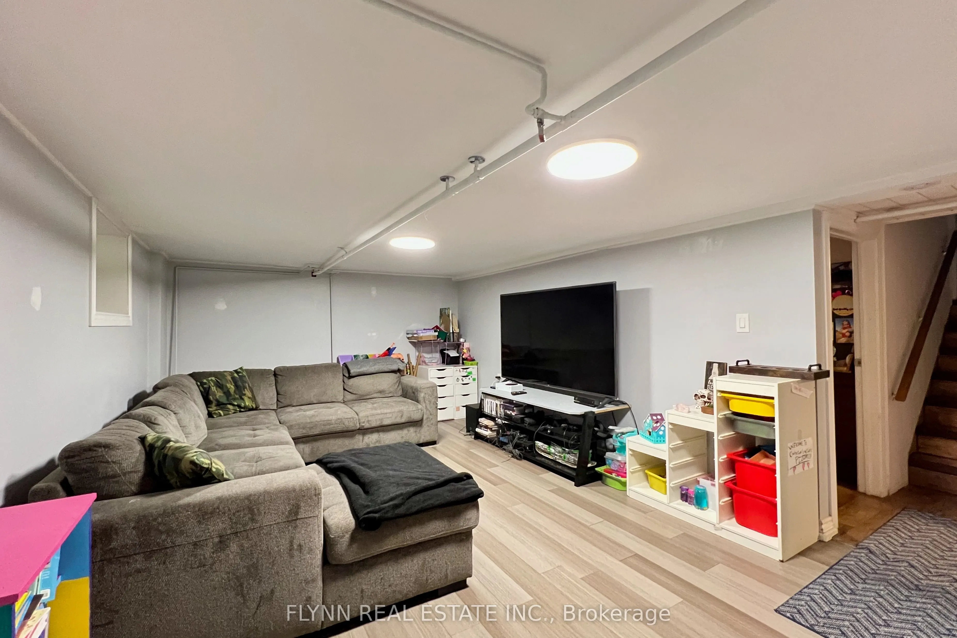 438 BELL Street