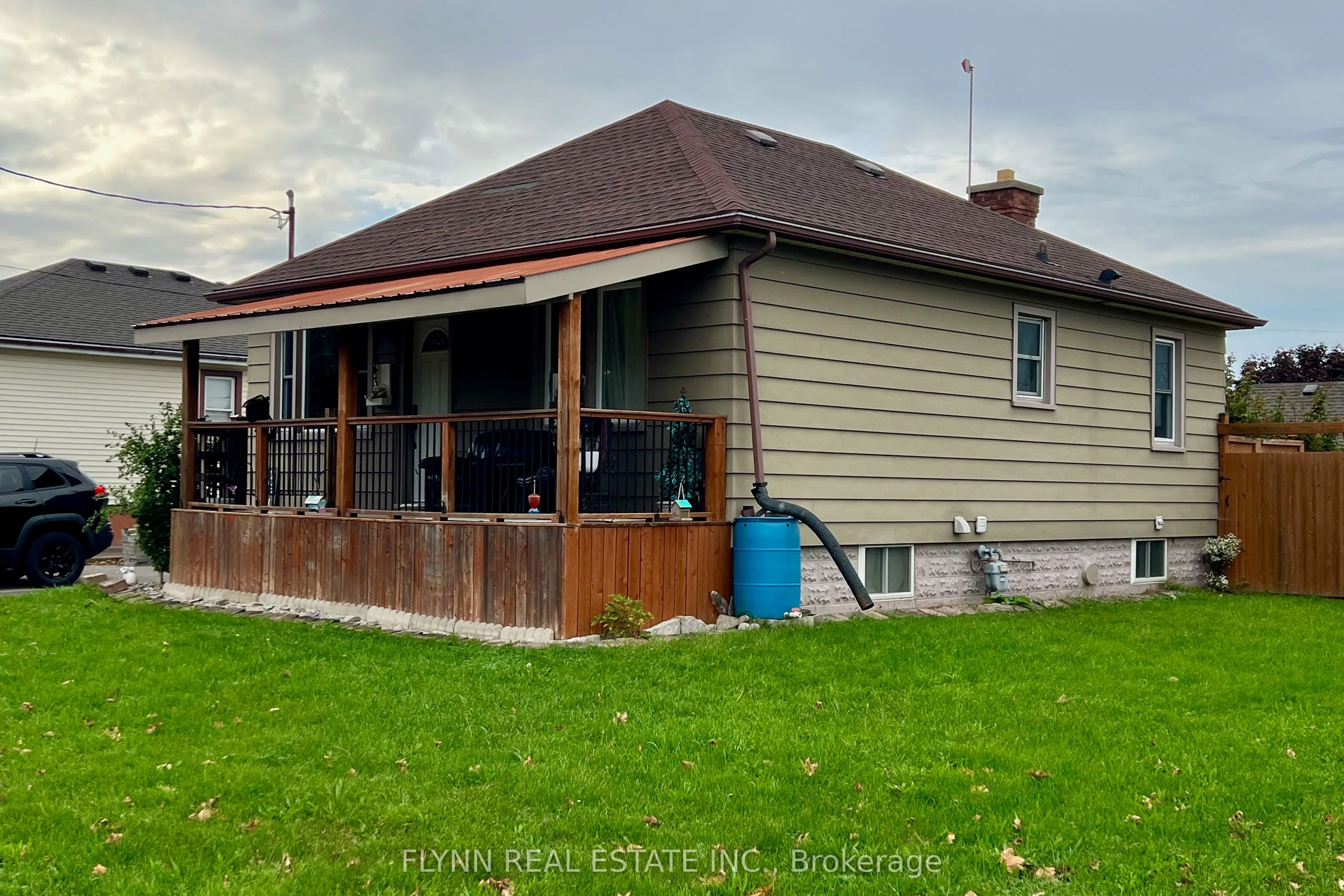 438 BELL Street