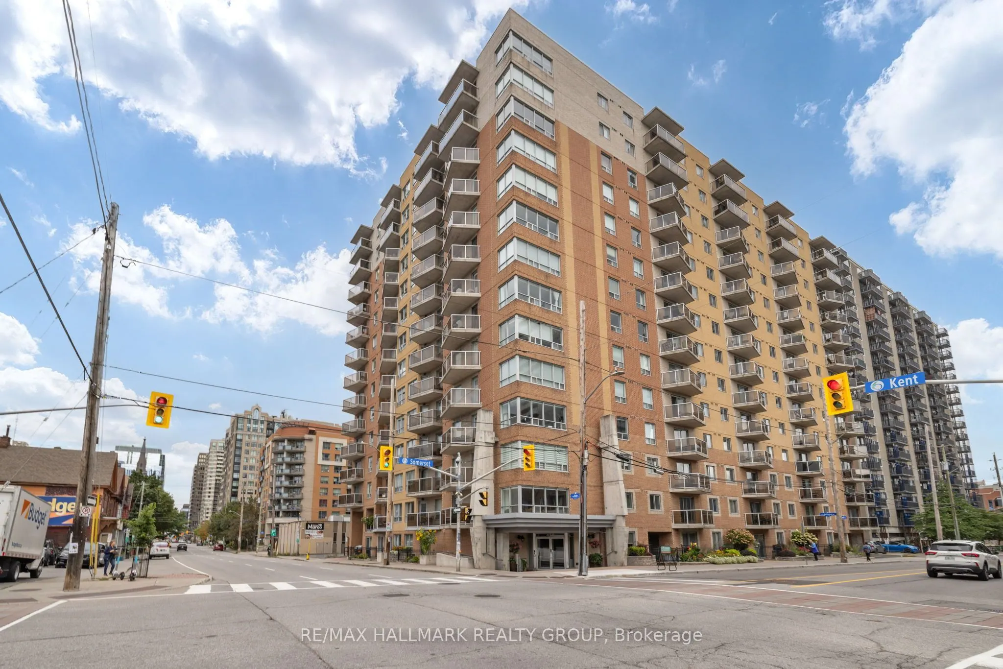 429 Somerset Street W #511