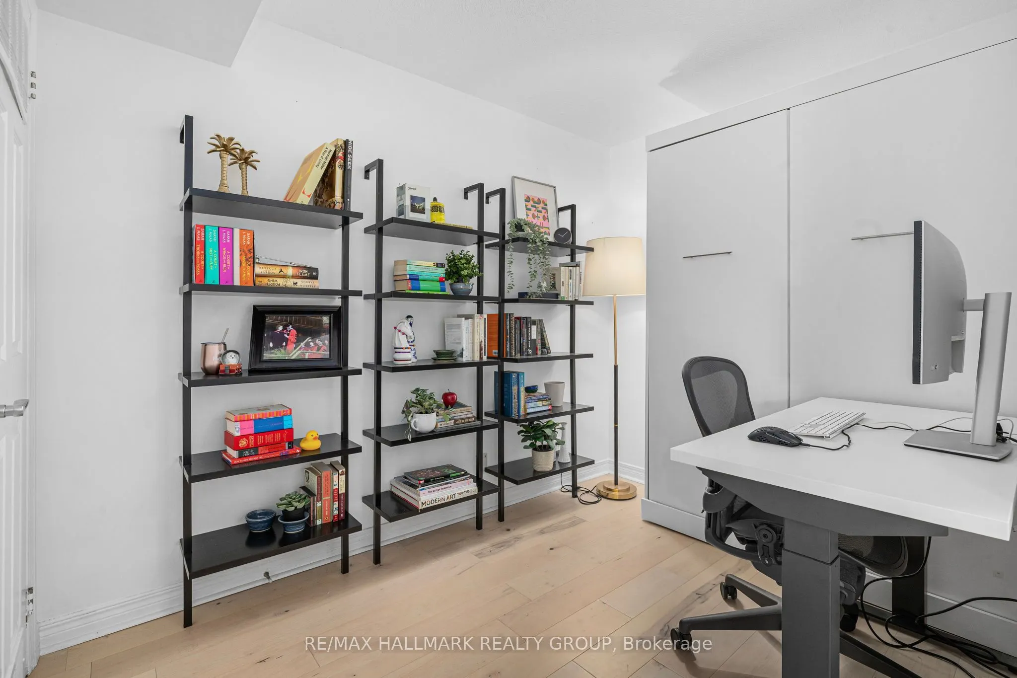 429 Somerset Street W #511