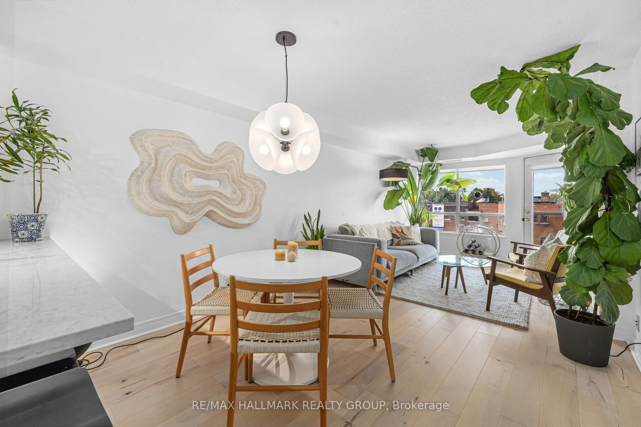 429 Somerset Street W #511