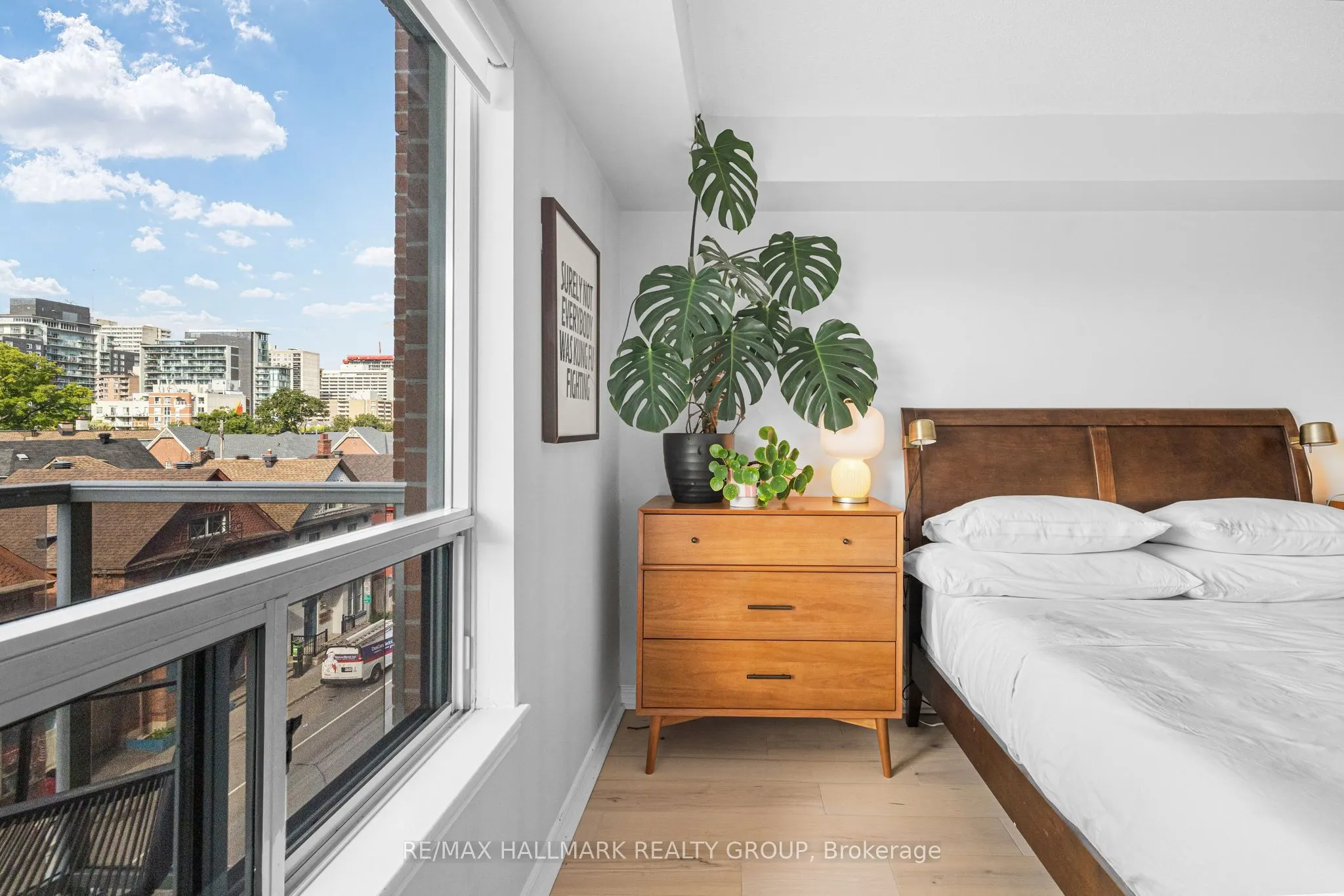 429 Somerset Street W #511