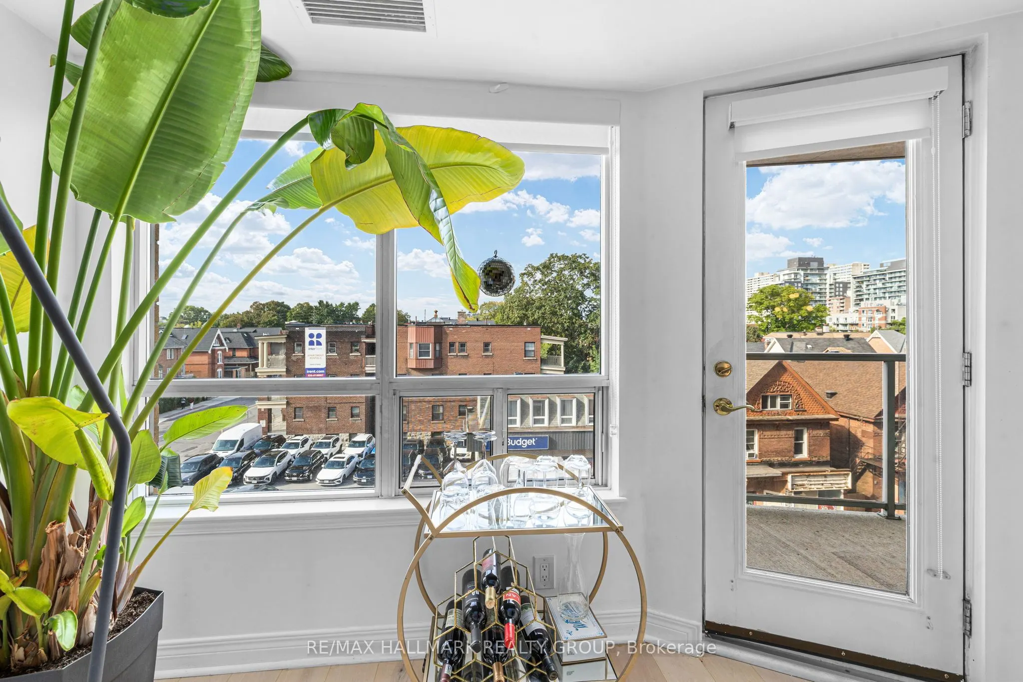 429 Somerset Street W #511