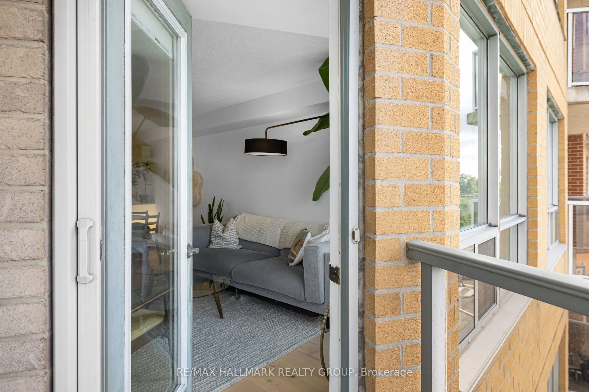 429 Somerset Street W #511