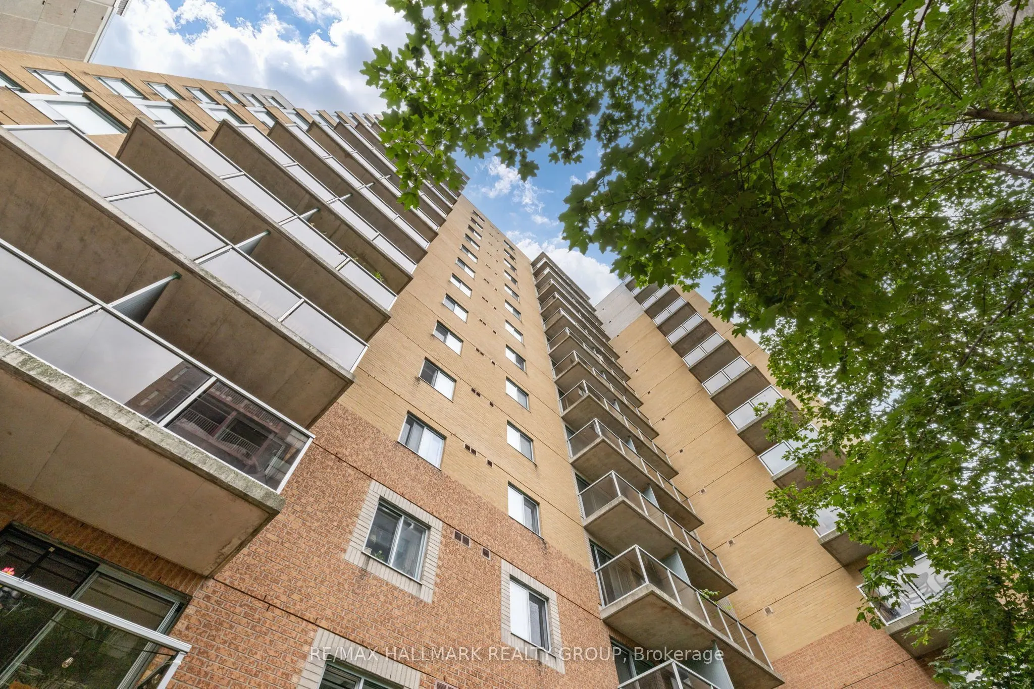 429 Somerset Street W #511