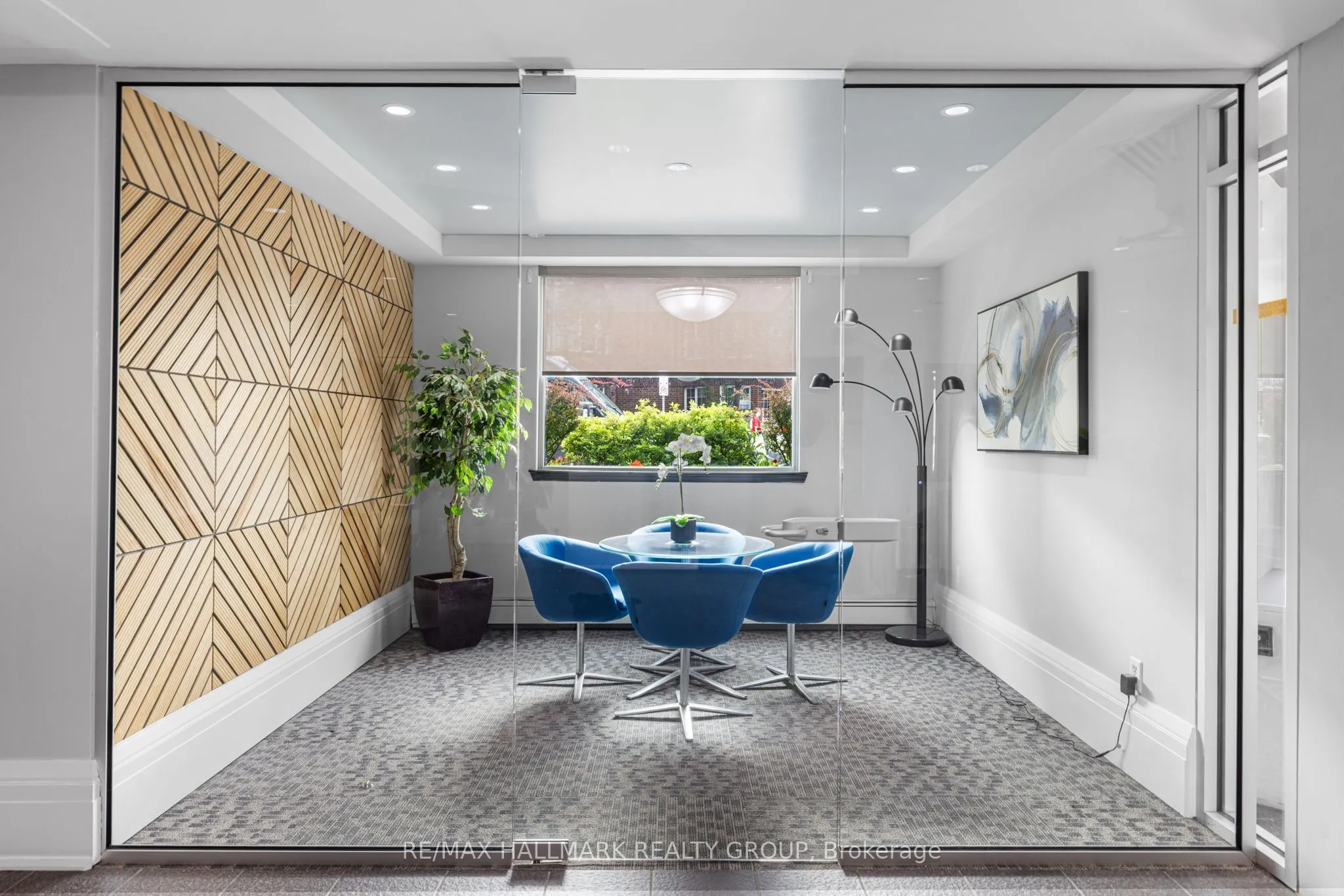 429 Somerset Street W #511