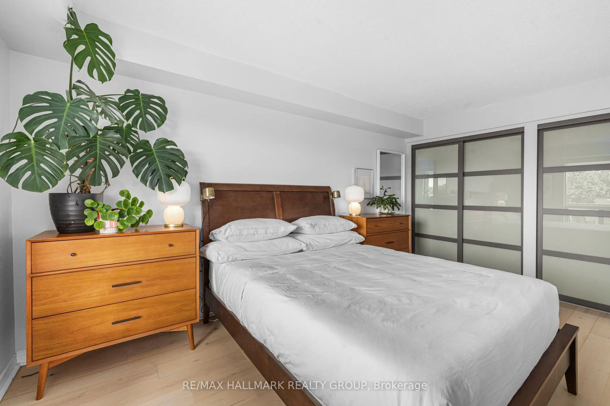 429 Somerset Street W #511