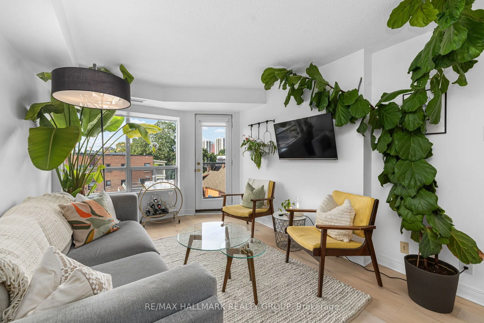429 Somerset Street W #511