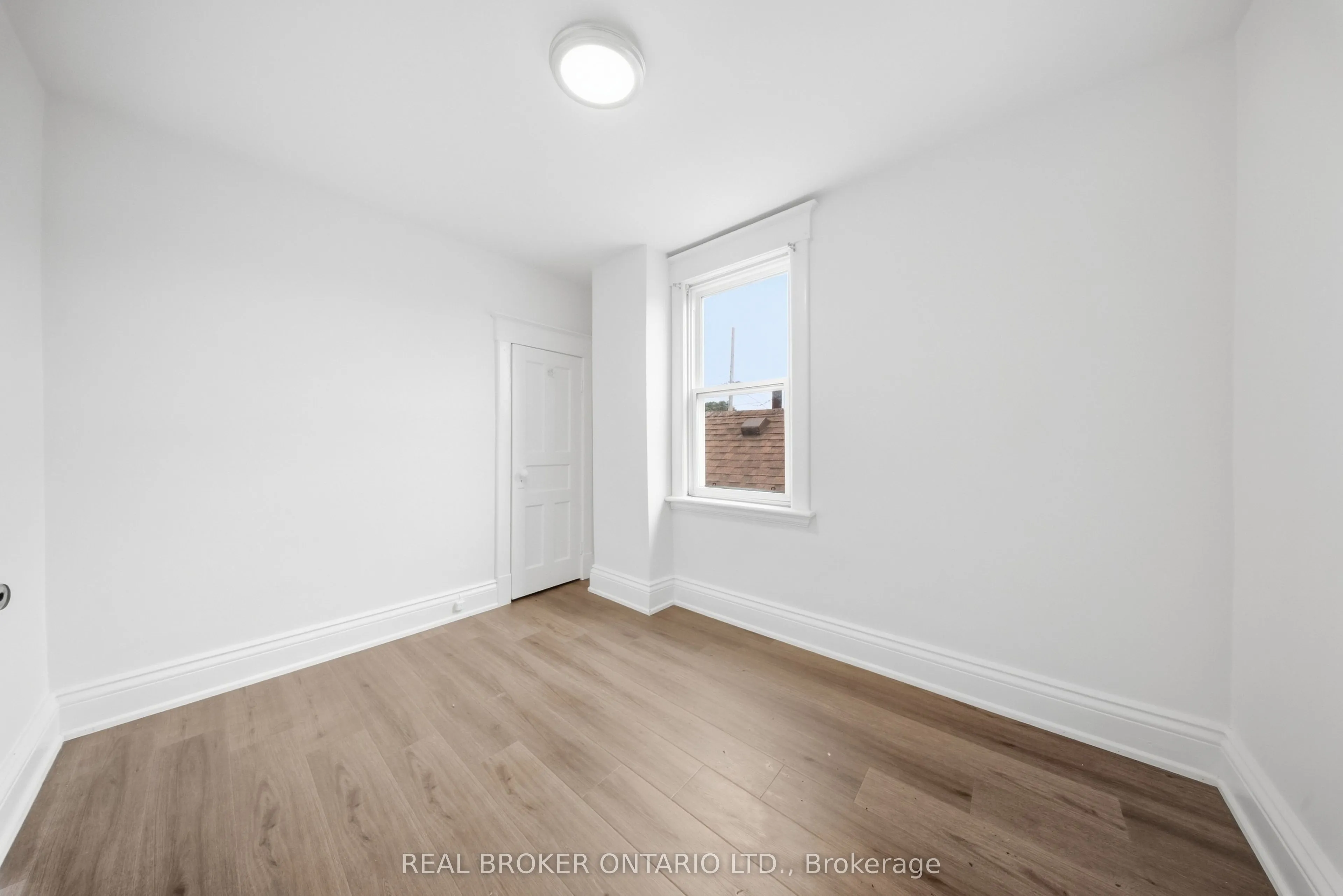 1082 Cannon Street E