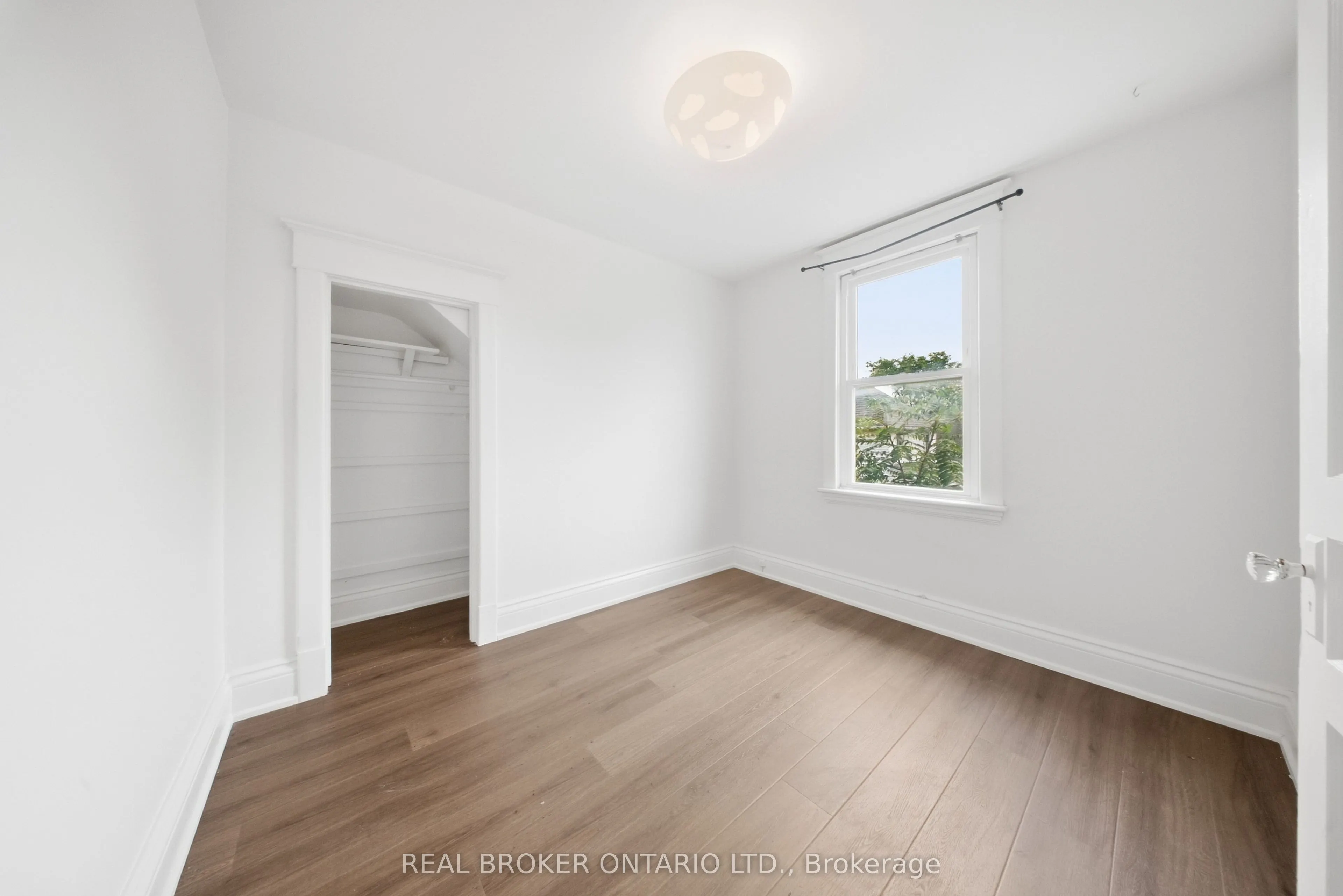 1082 Cannon Street E