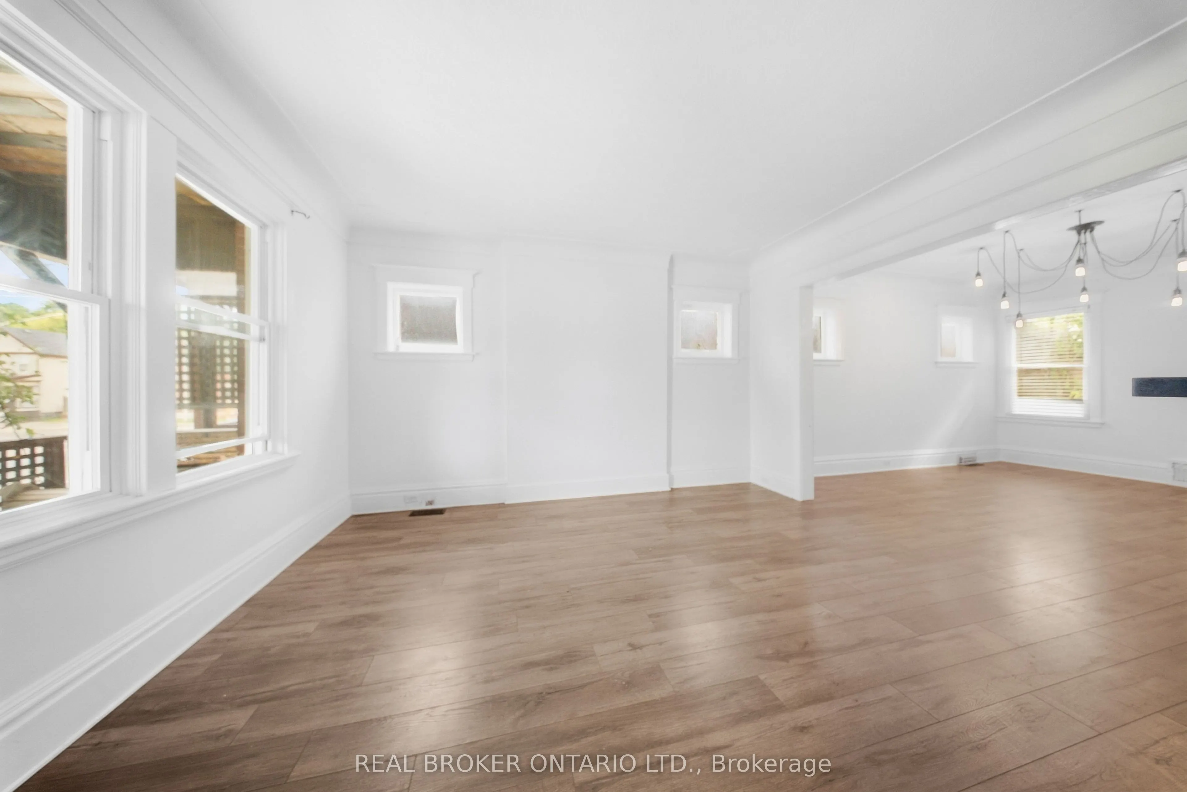 1082 Cannon Street E