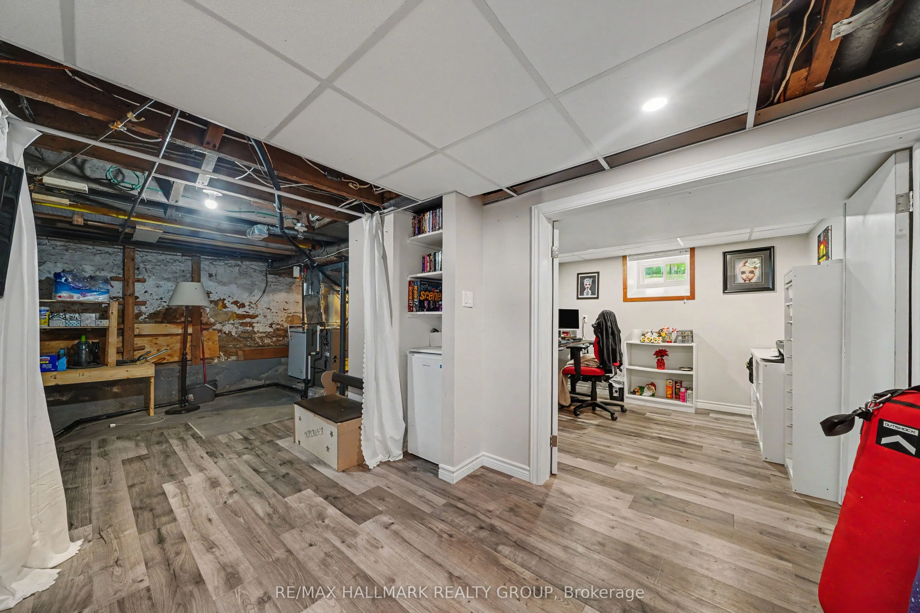 98 Drummond Street E