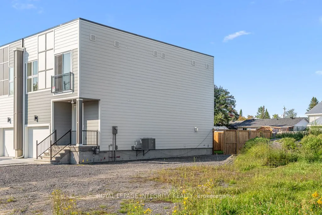875 CONTOUR Street #A
