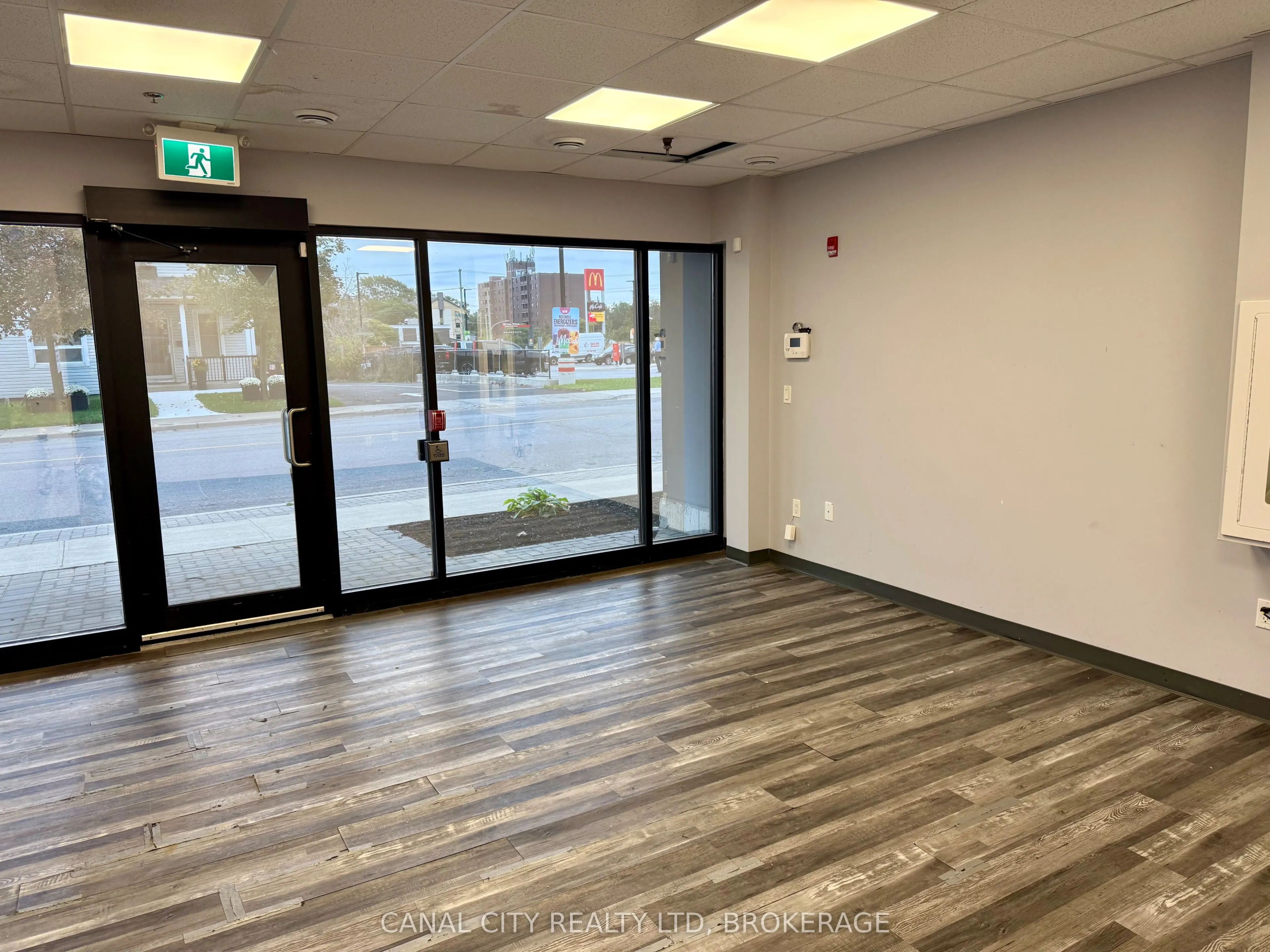 29 Pine Street S #1