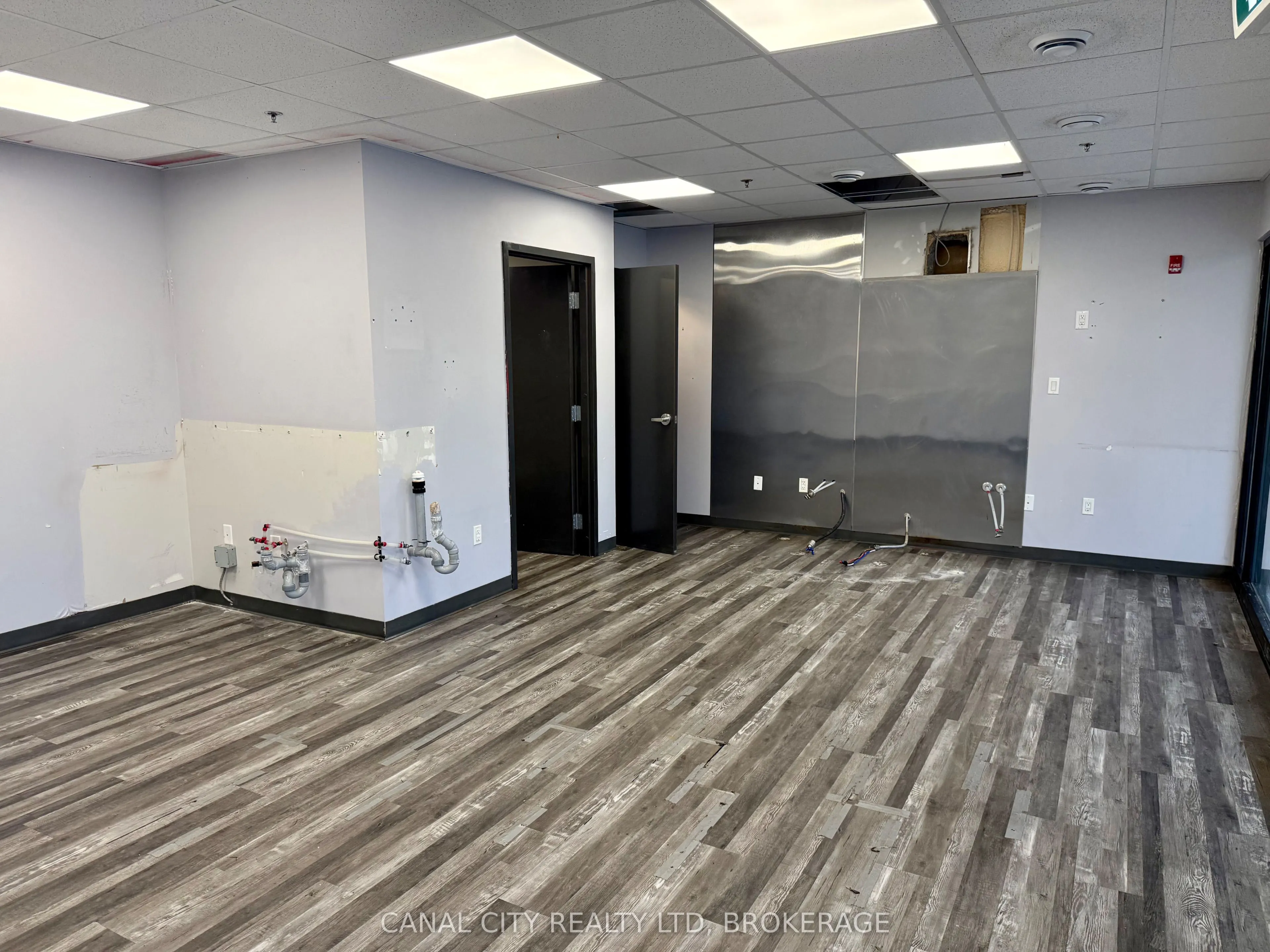 29 Pine Street S #1