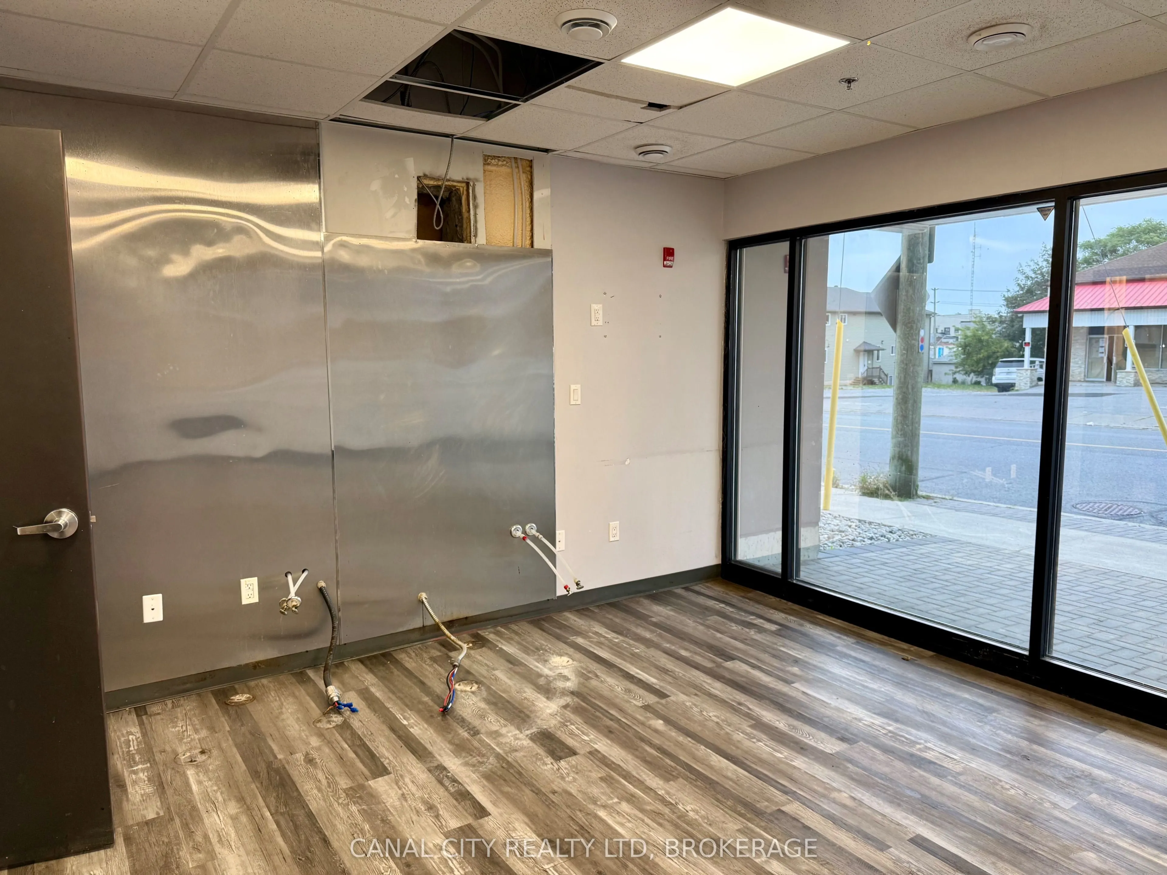 29 Pine Street S #1
