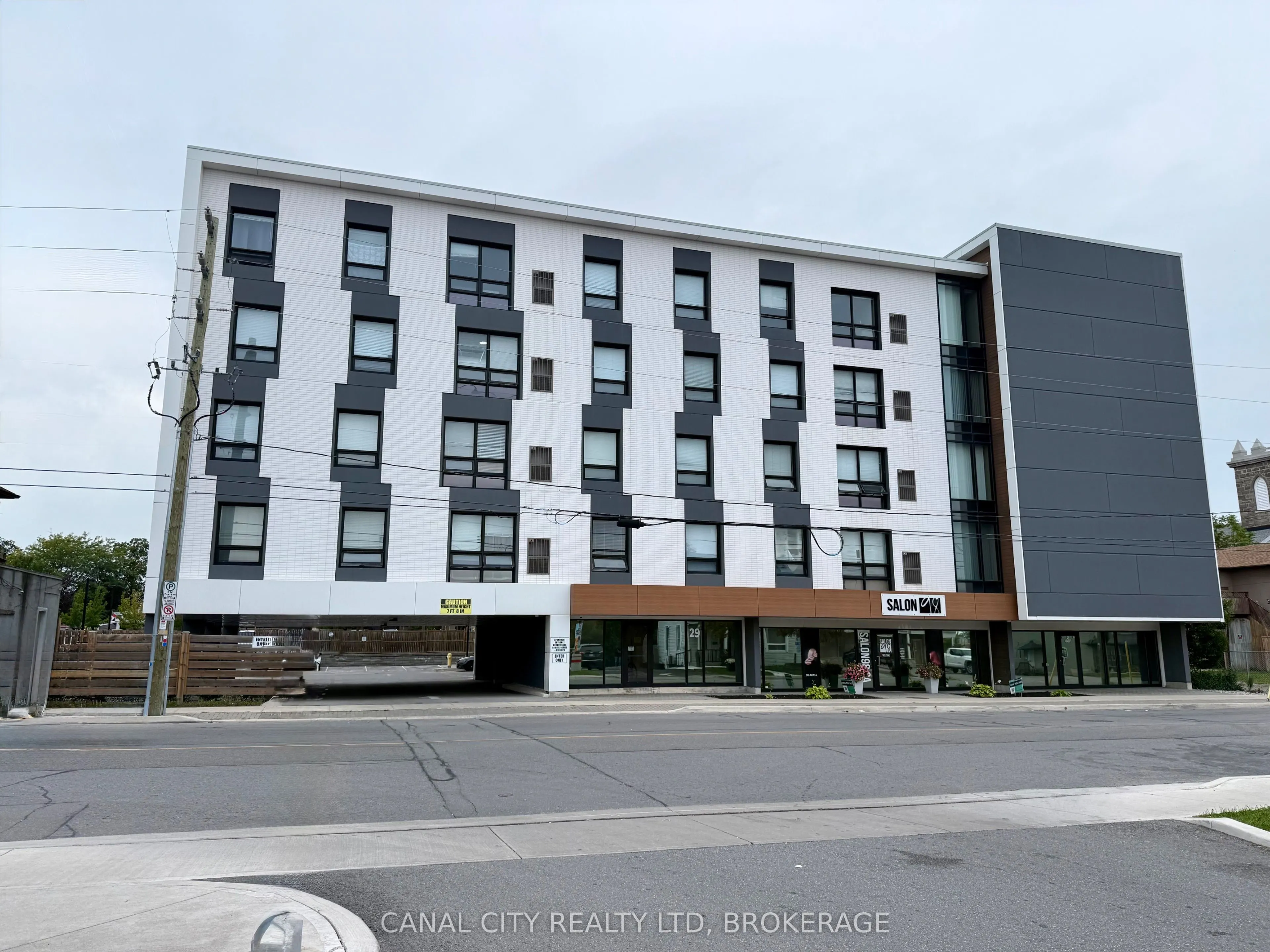 29 Pine Street S #1