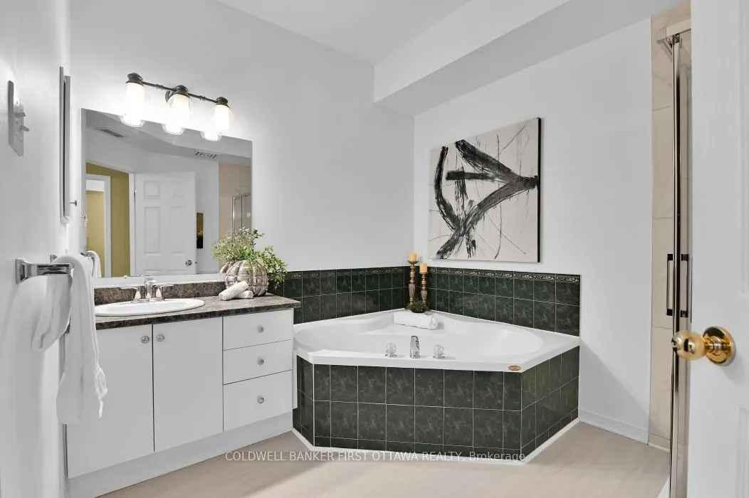 99 Robson Court #11