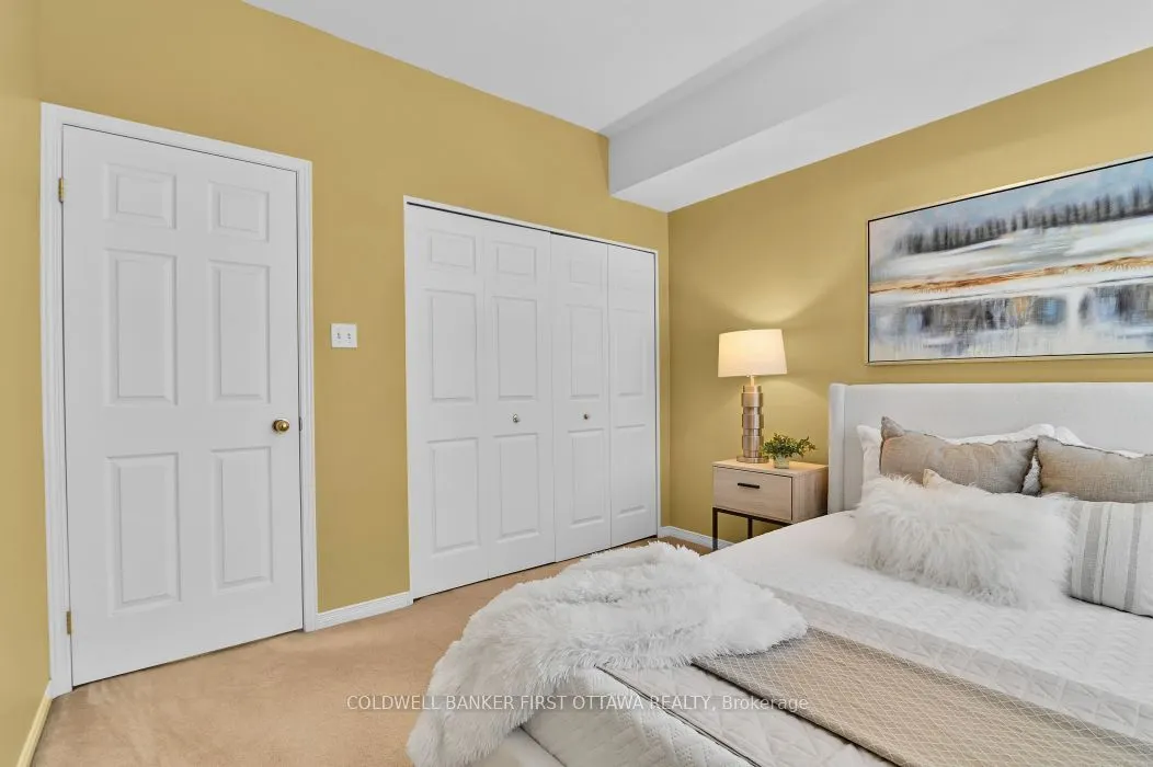 99 Robson Court #11