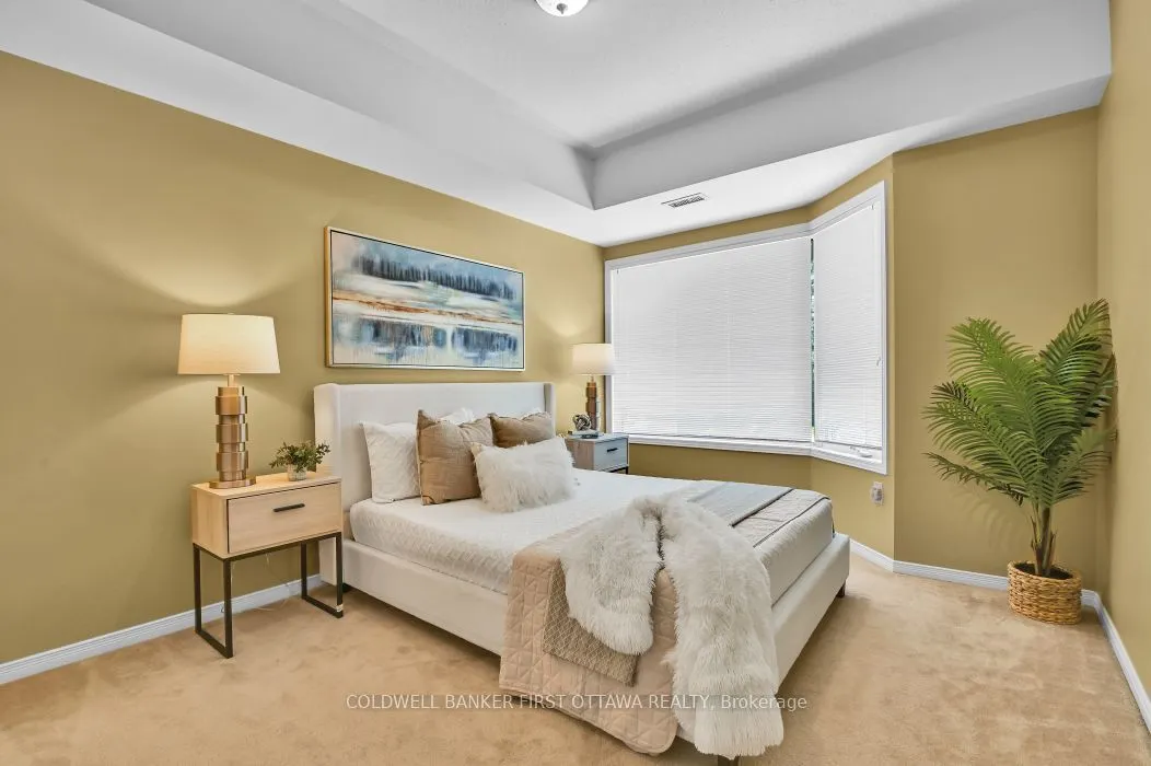 99 Robson Court #11