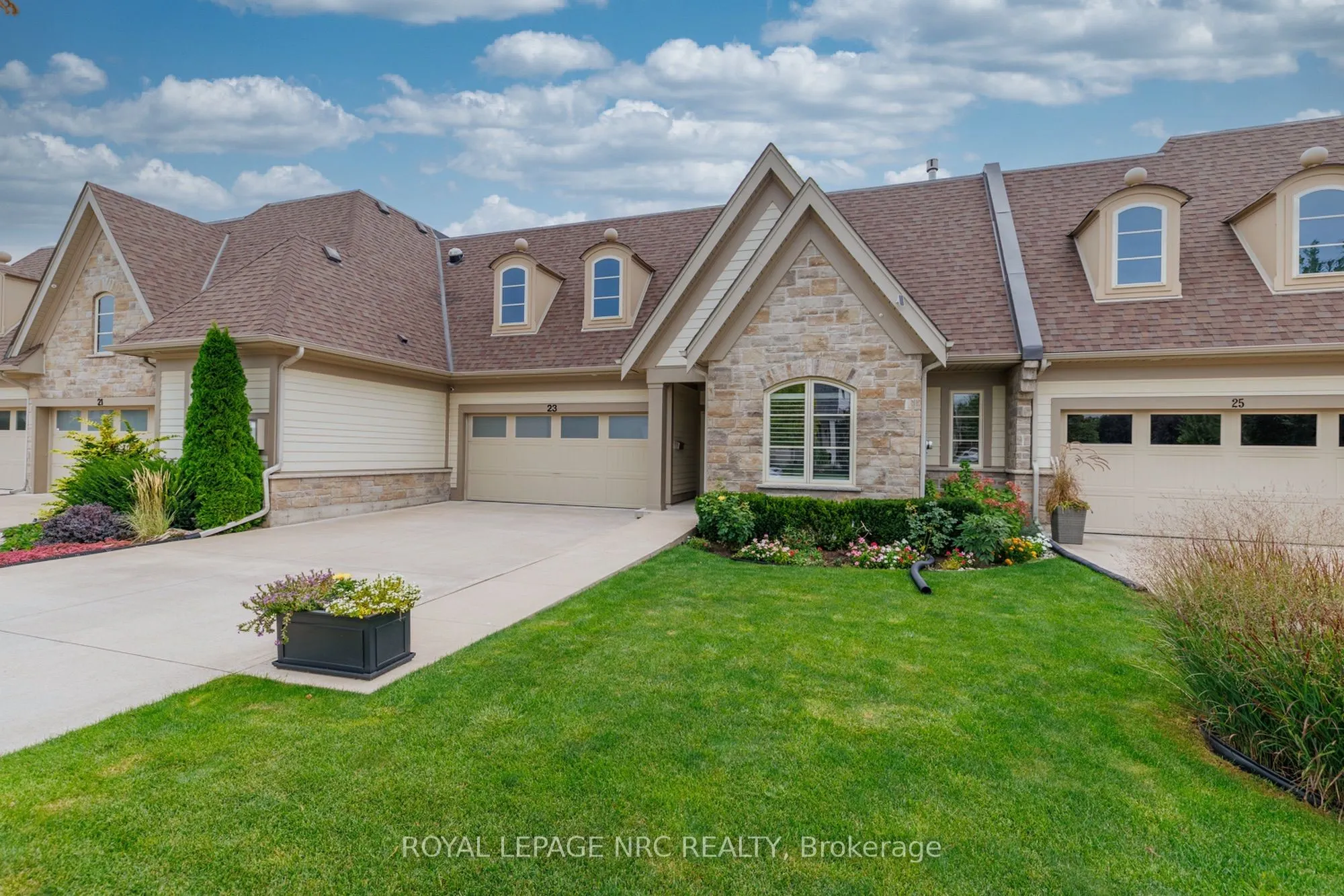 23 Francesco Crescent