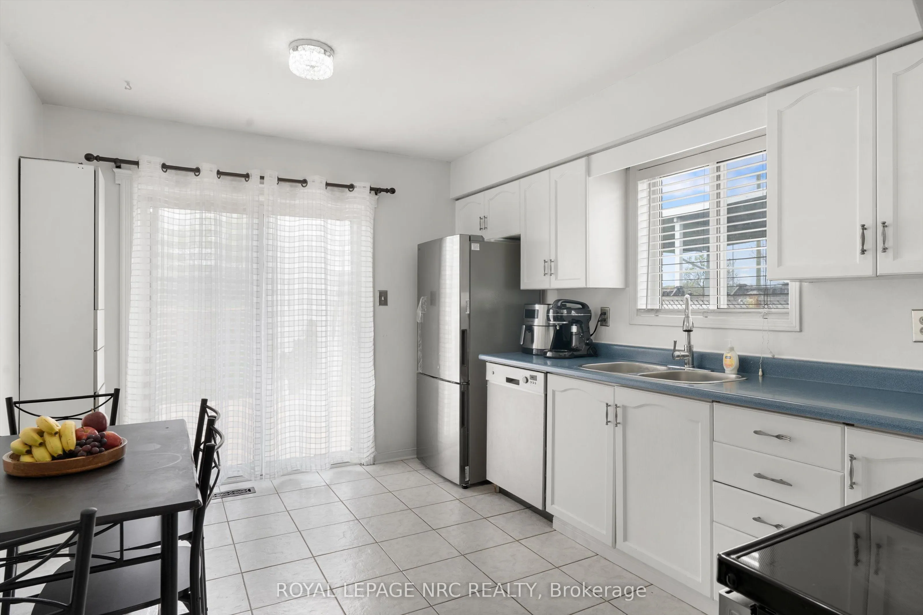 147 St Lawrence Drive