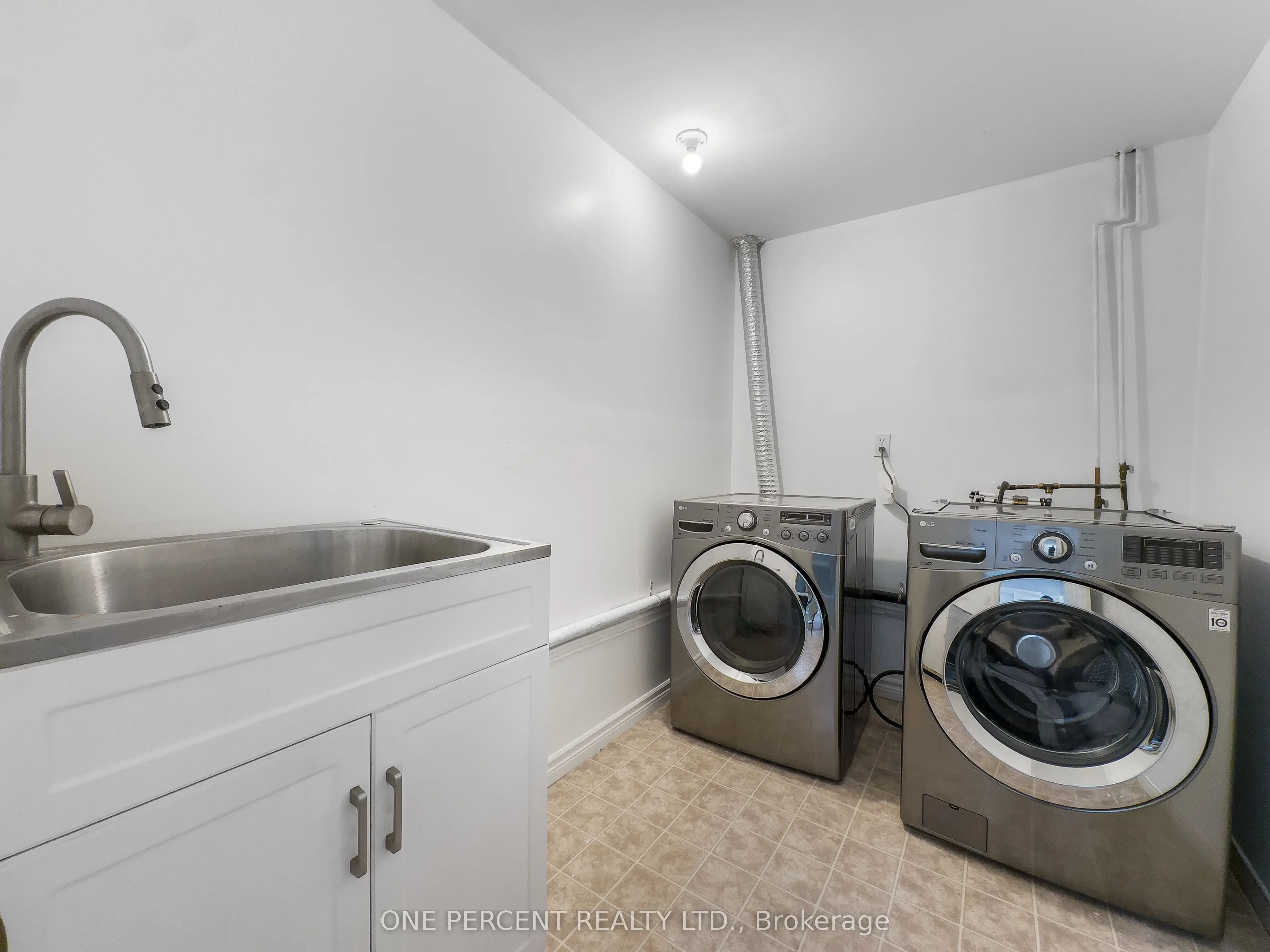 25 HICKORY Grove