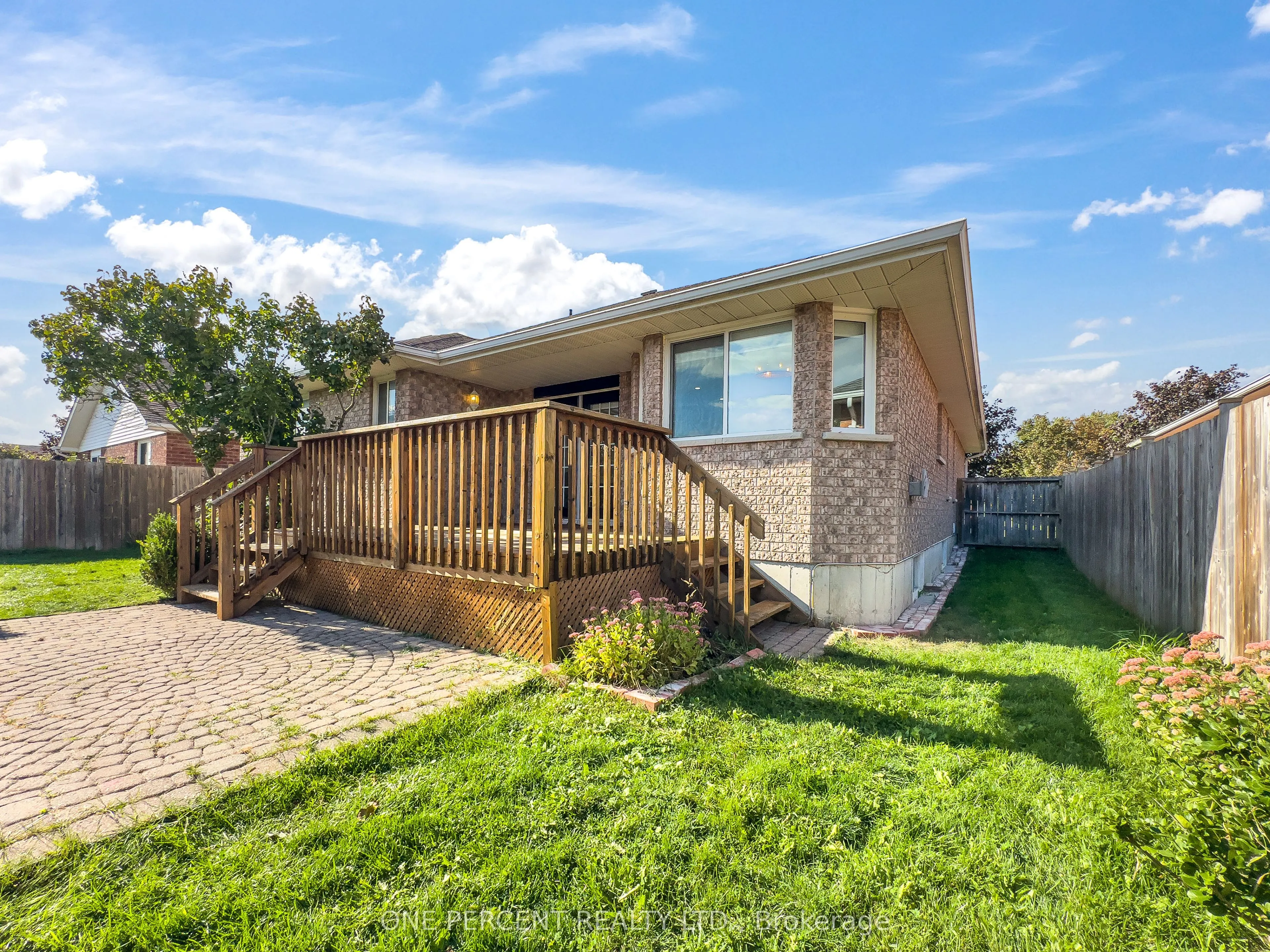 25 HICKORY Grove