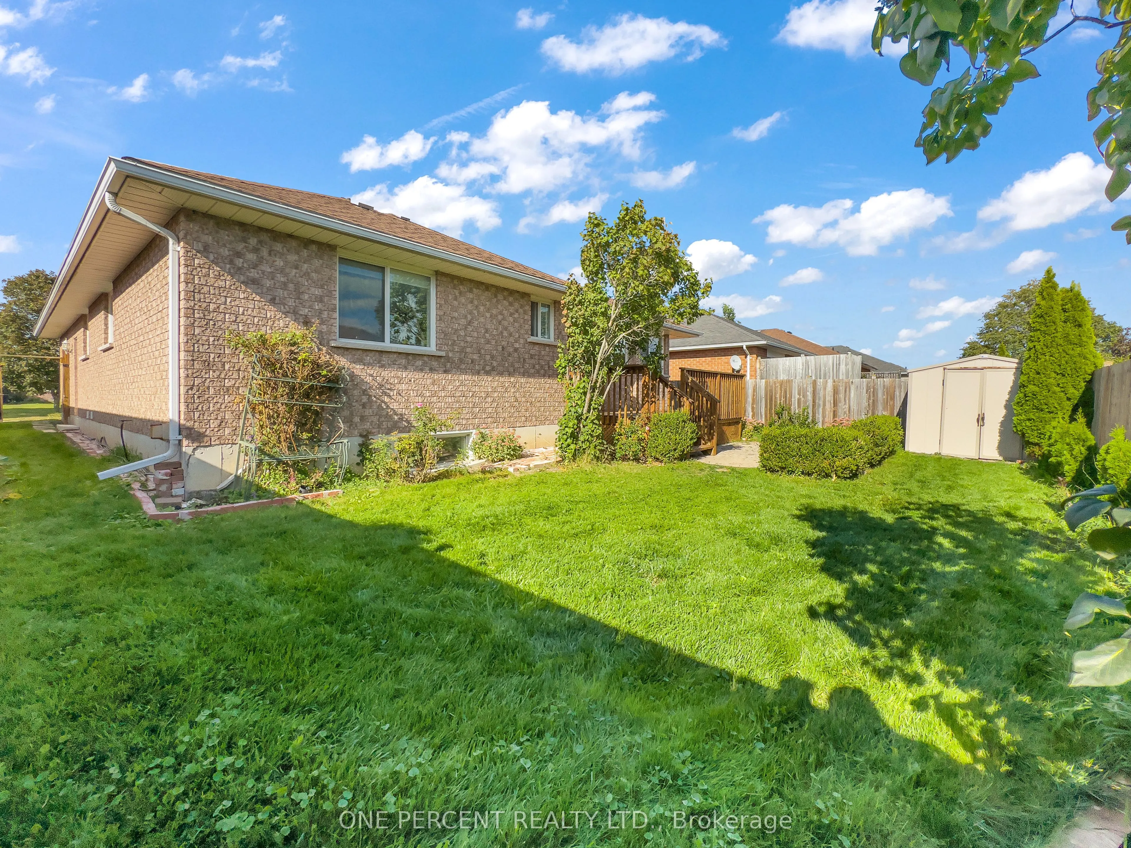 25 HICKORY Grove