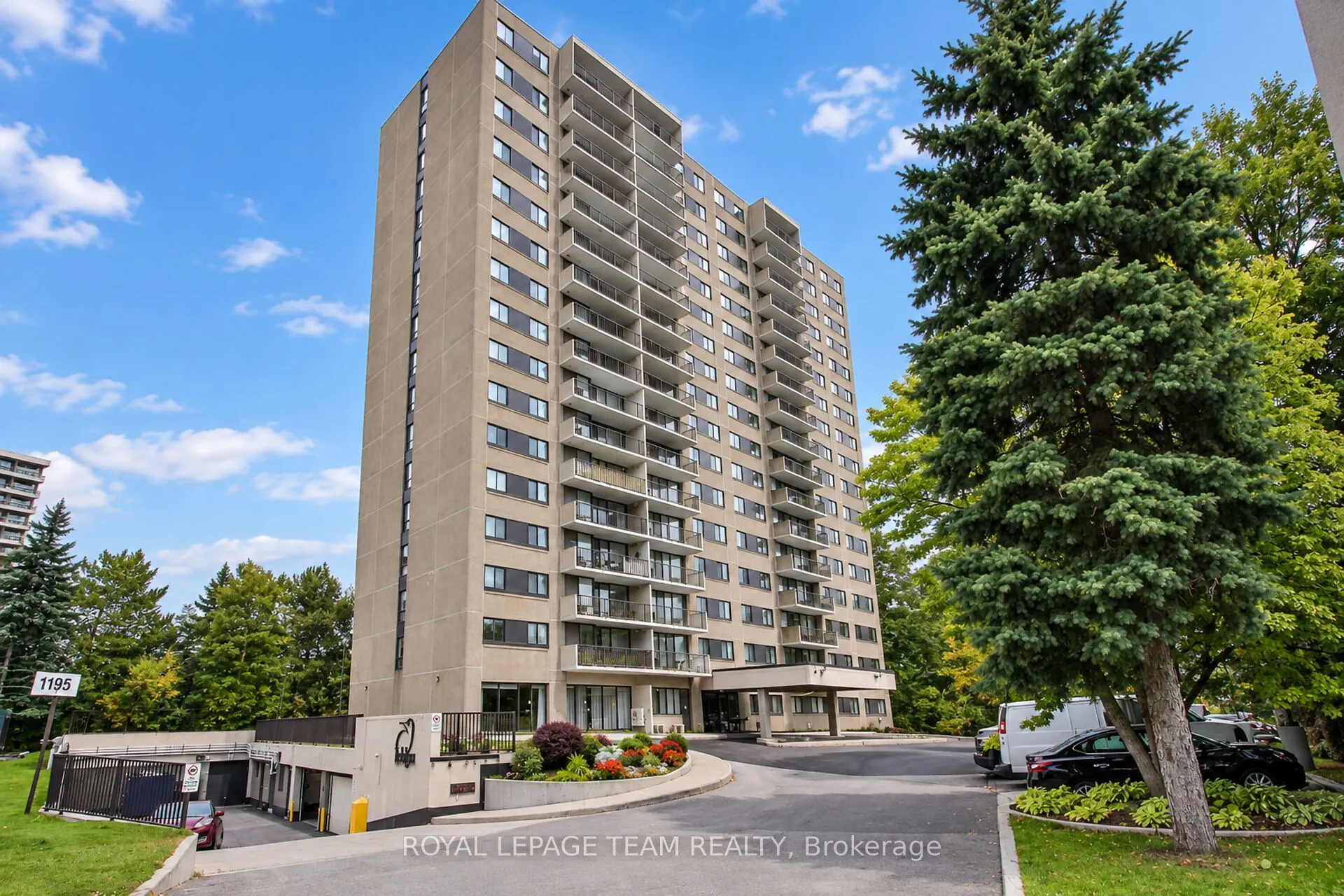 1195 Richmond Road #202