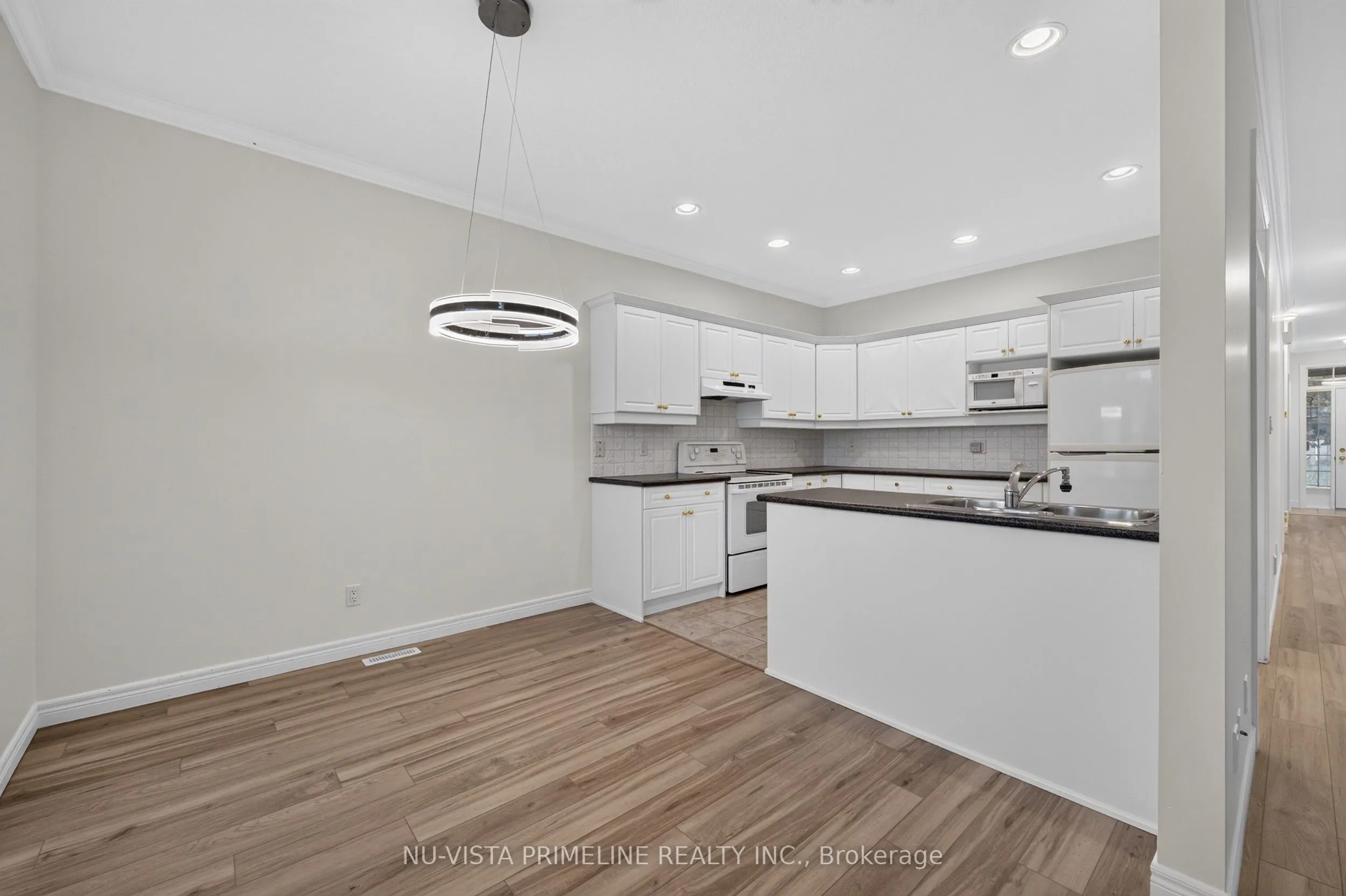 349 Chambers Avenue #6