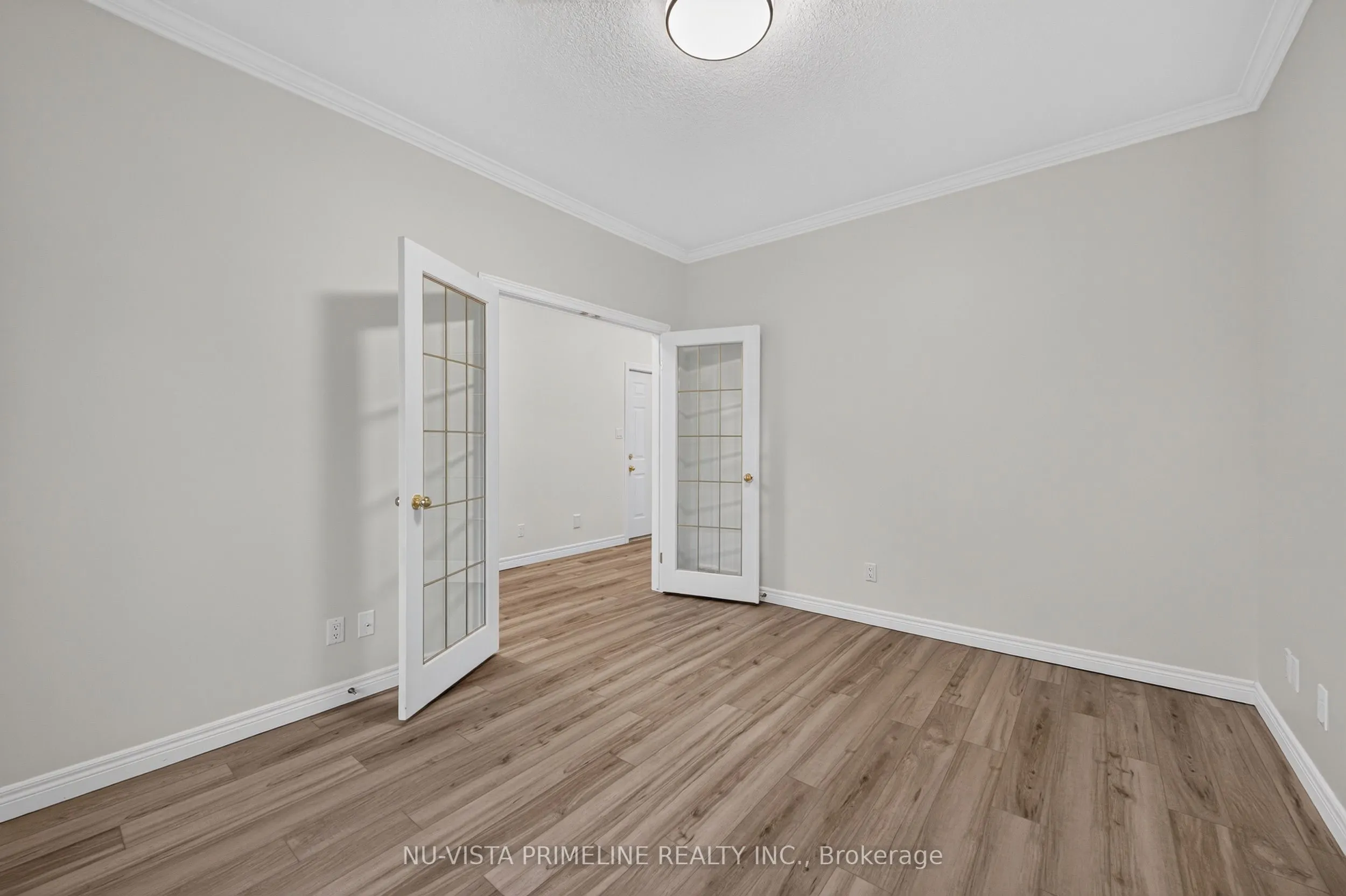 349 Chambers Avenue #6