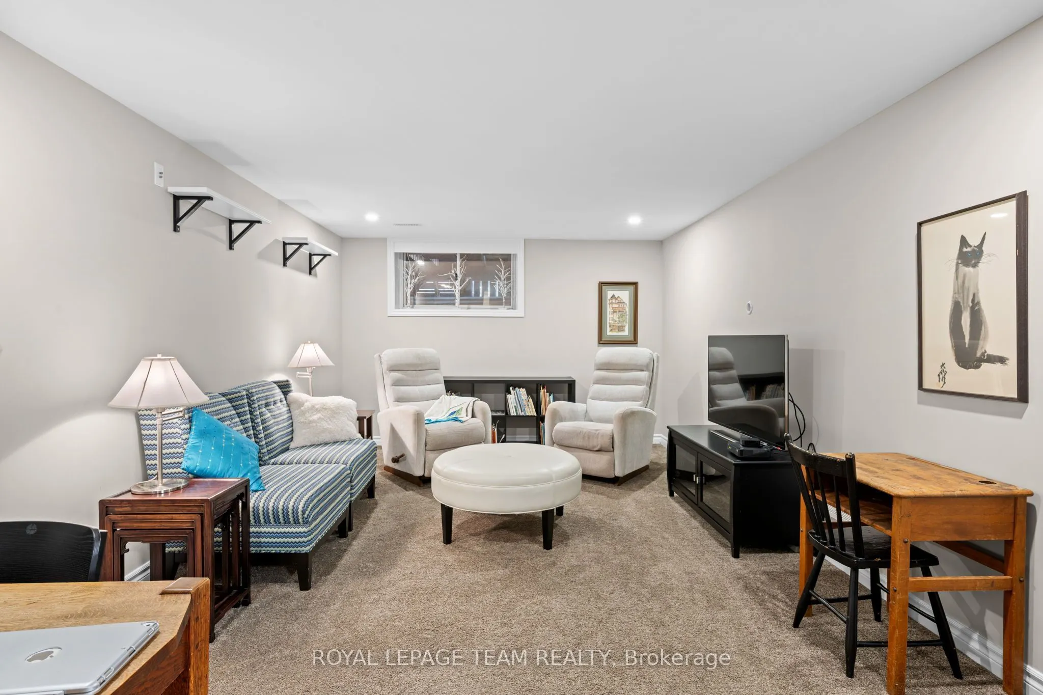 249 Kimpton Drive