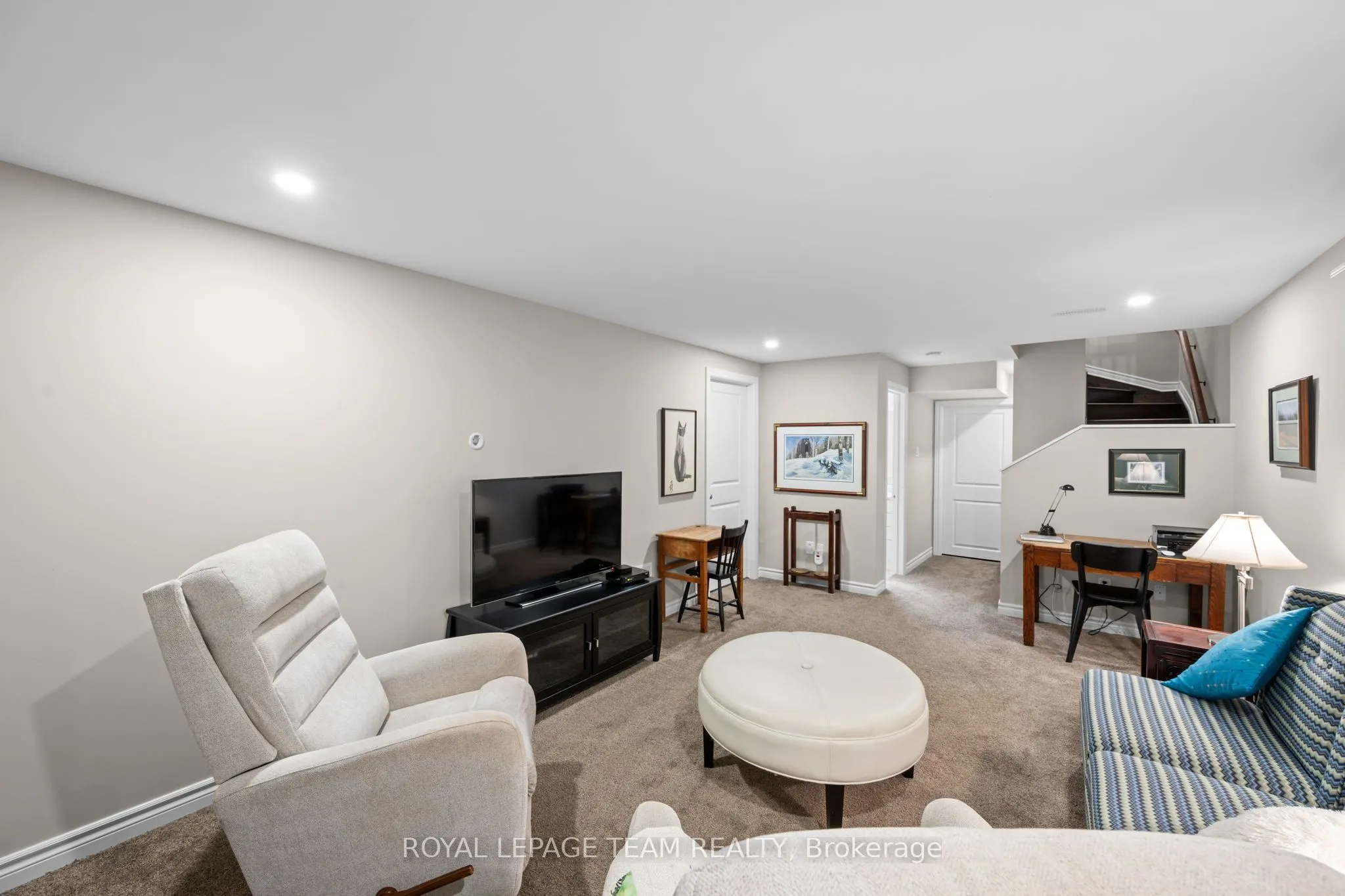 249 Kimpton Drive