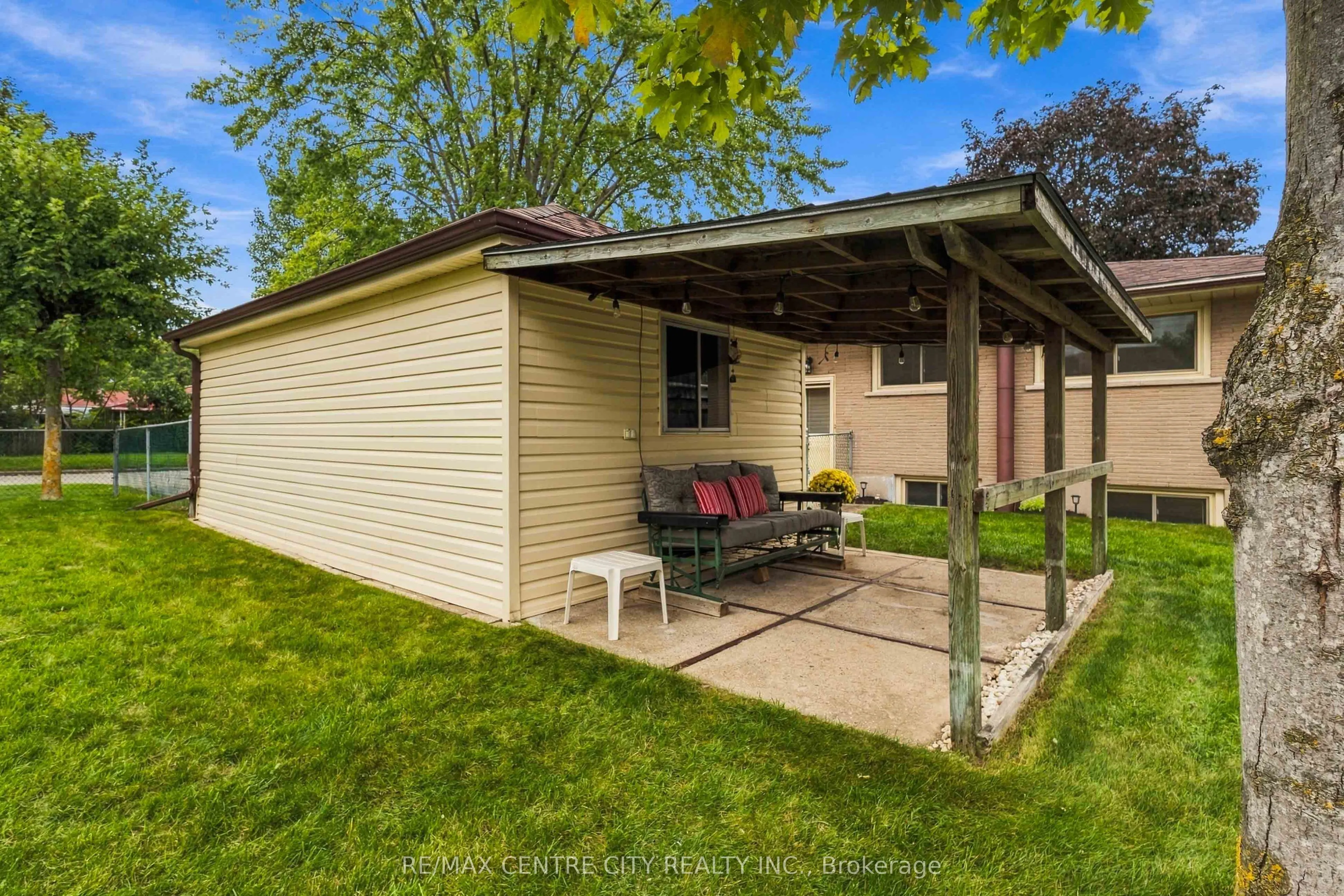 1006 Apache Road