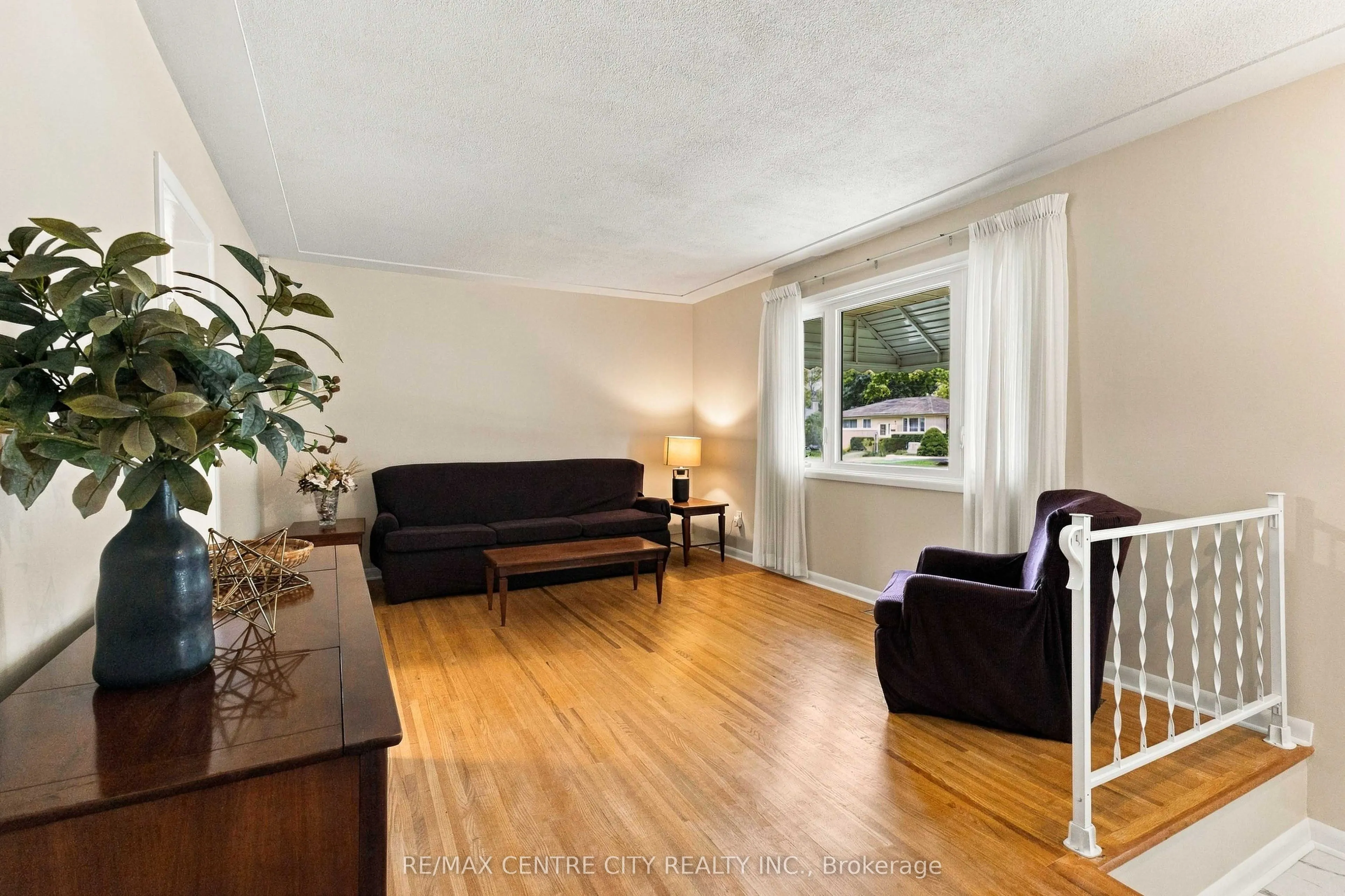 1006 Apache Road