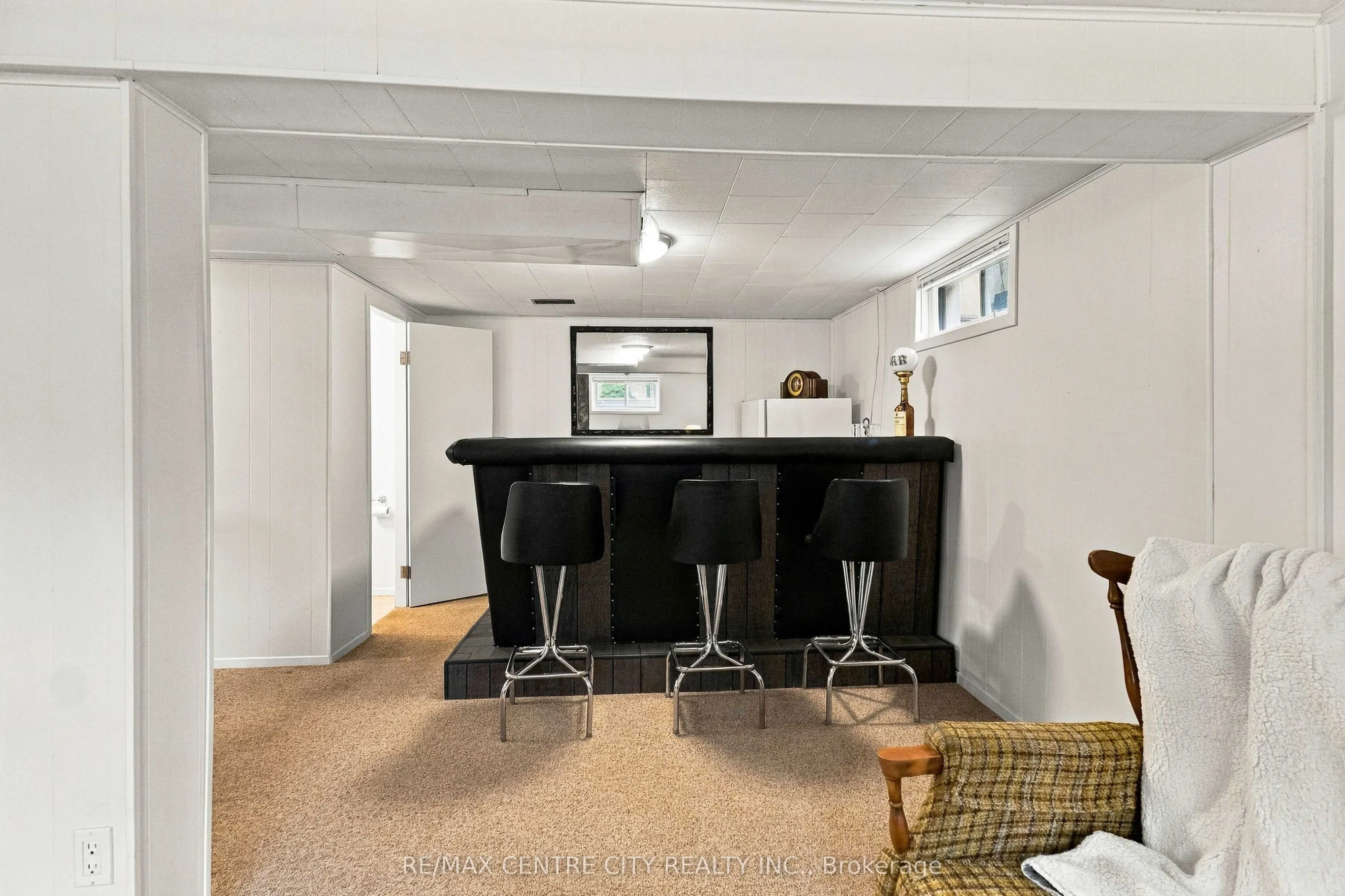 1006 Apache Road