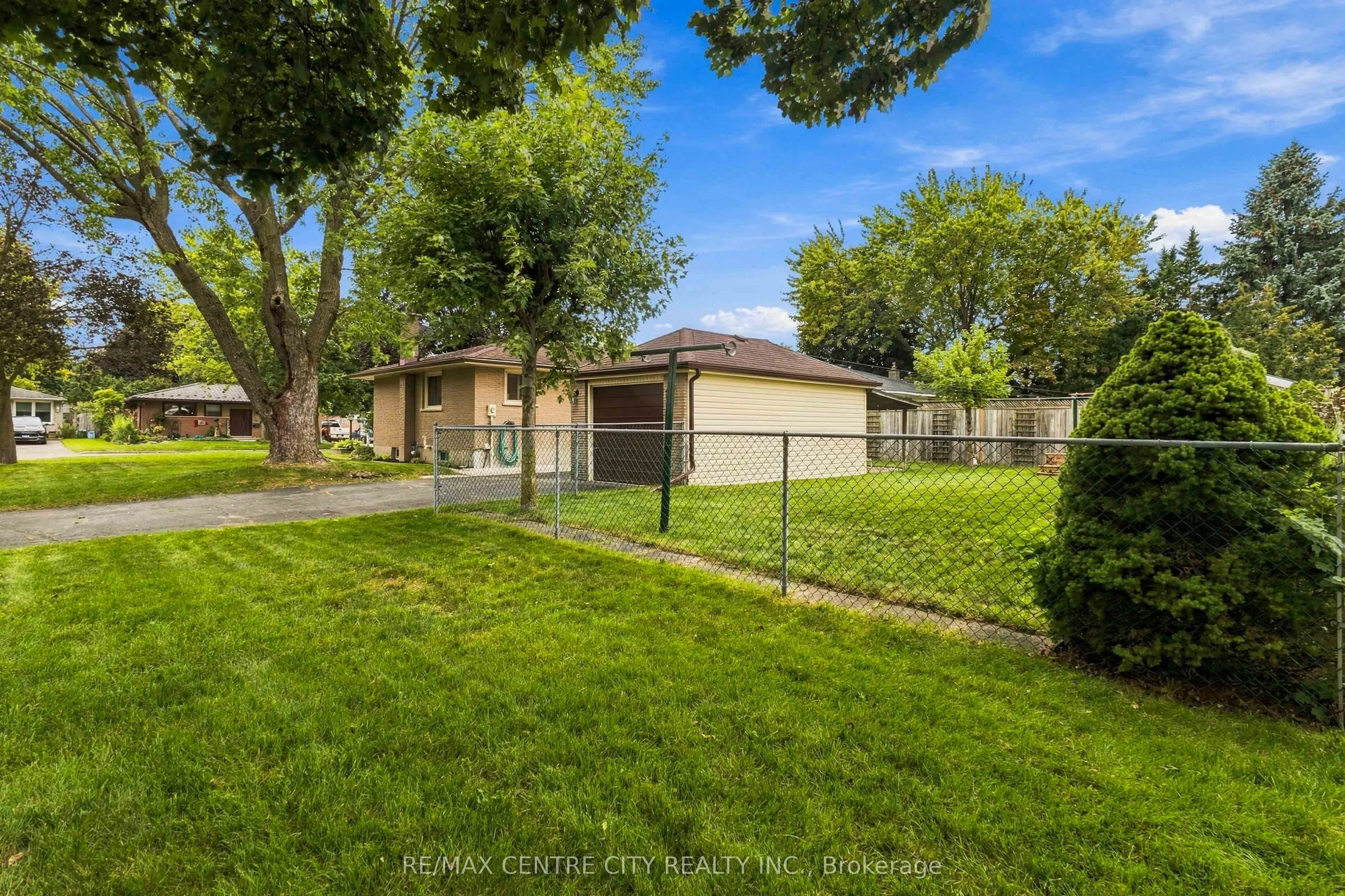 1006 Apache Road