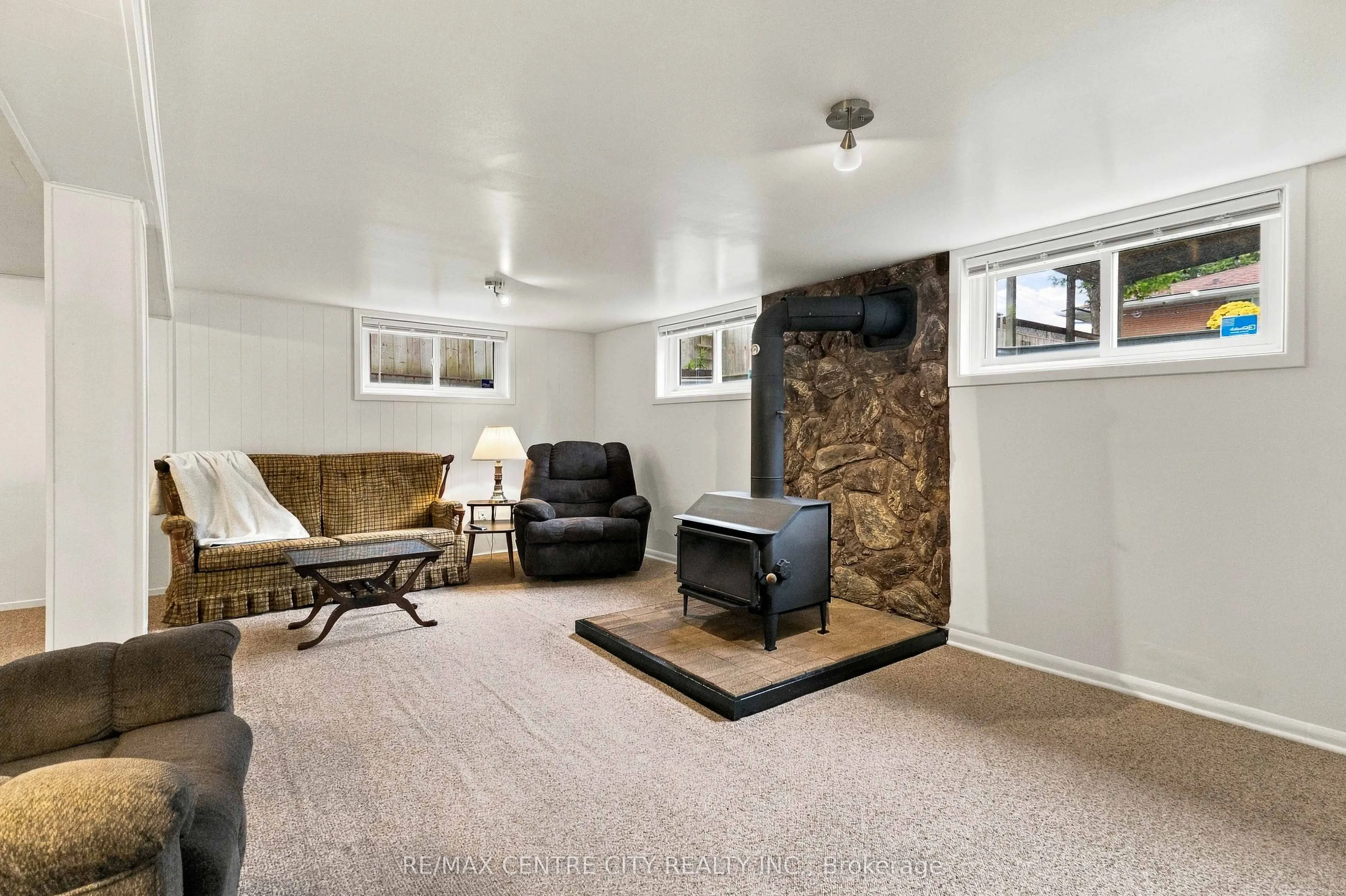 1006 Apache Road