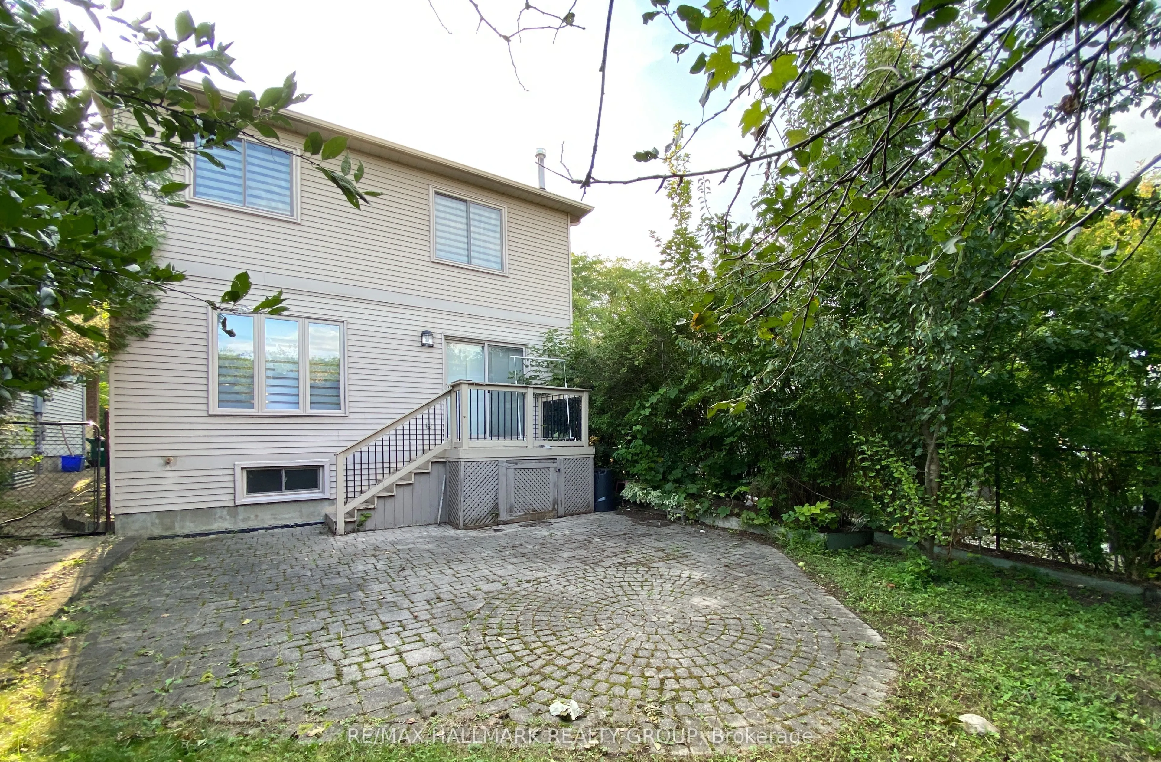 128 GRENADIER Way