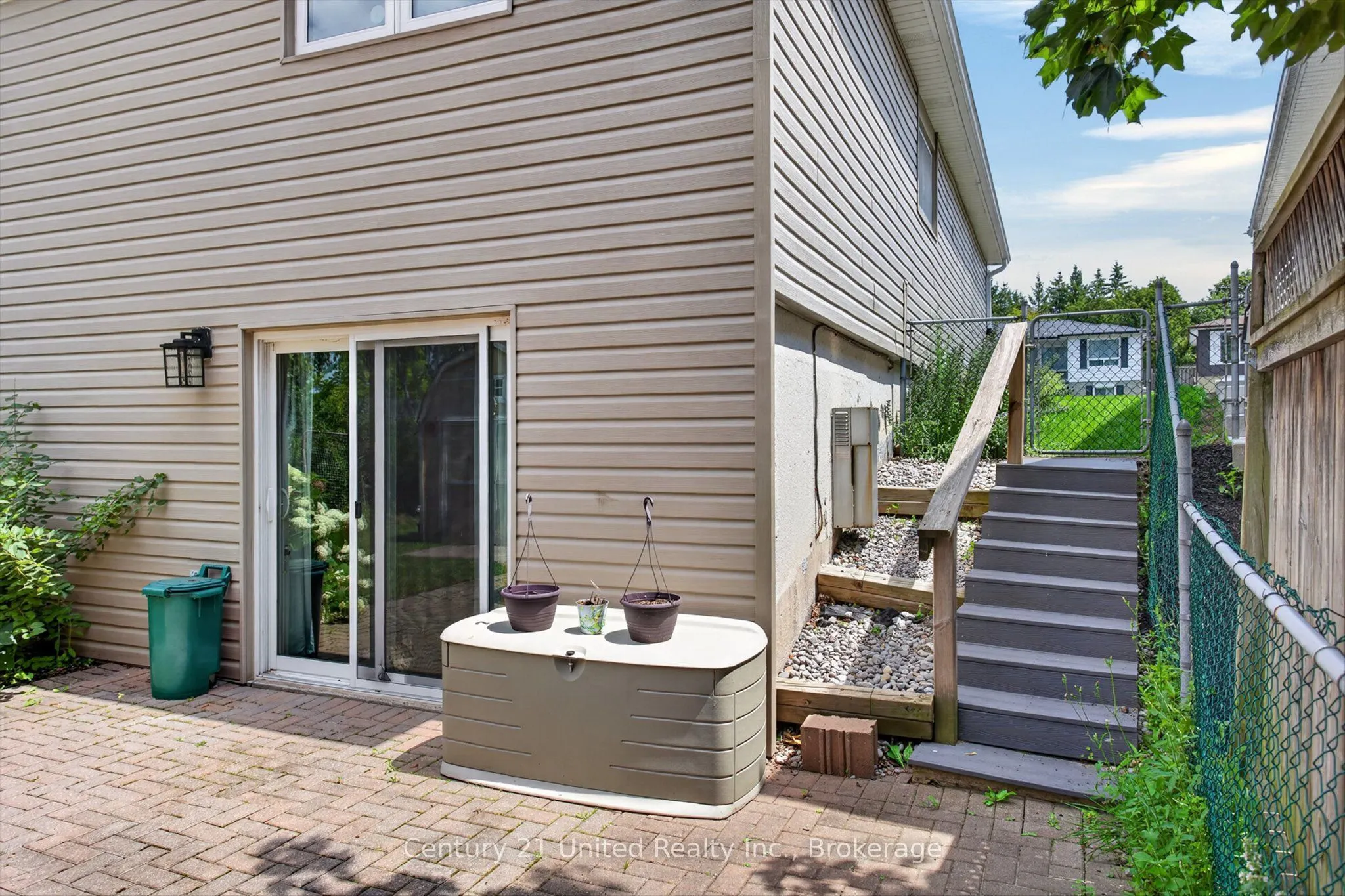2121 Meadowview Road