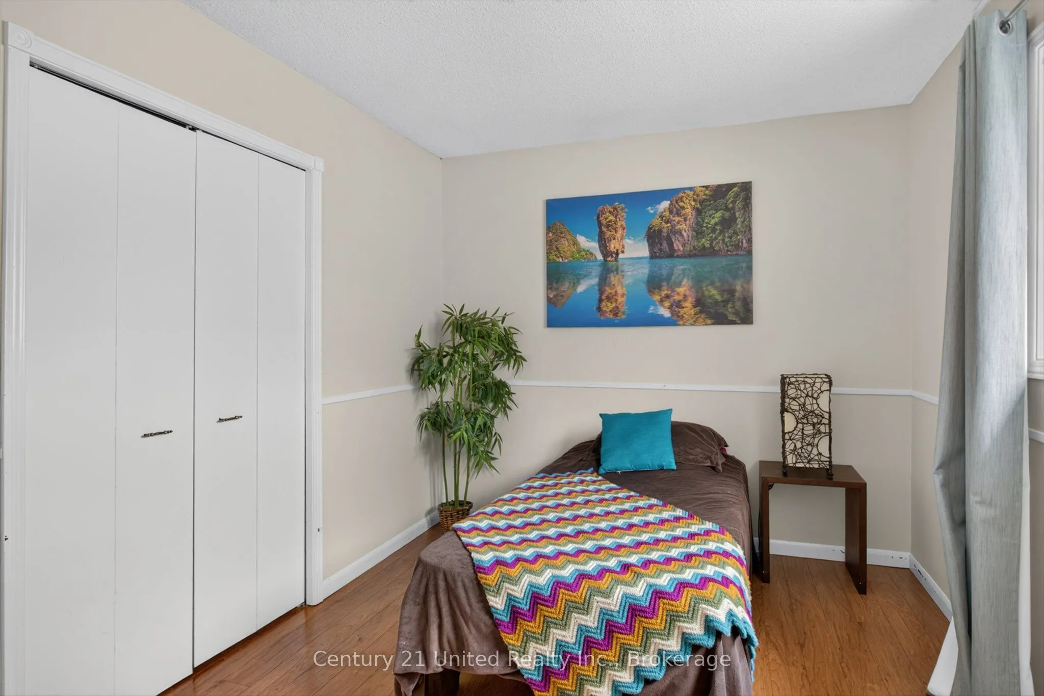 2121 Meadowview Road