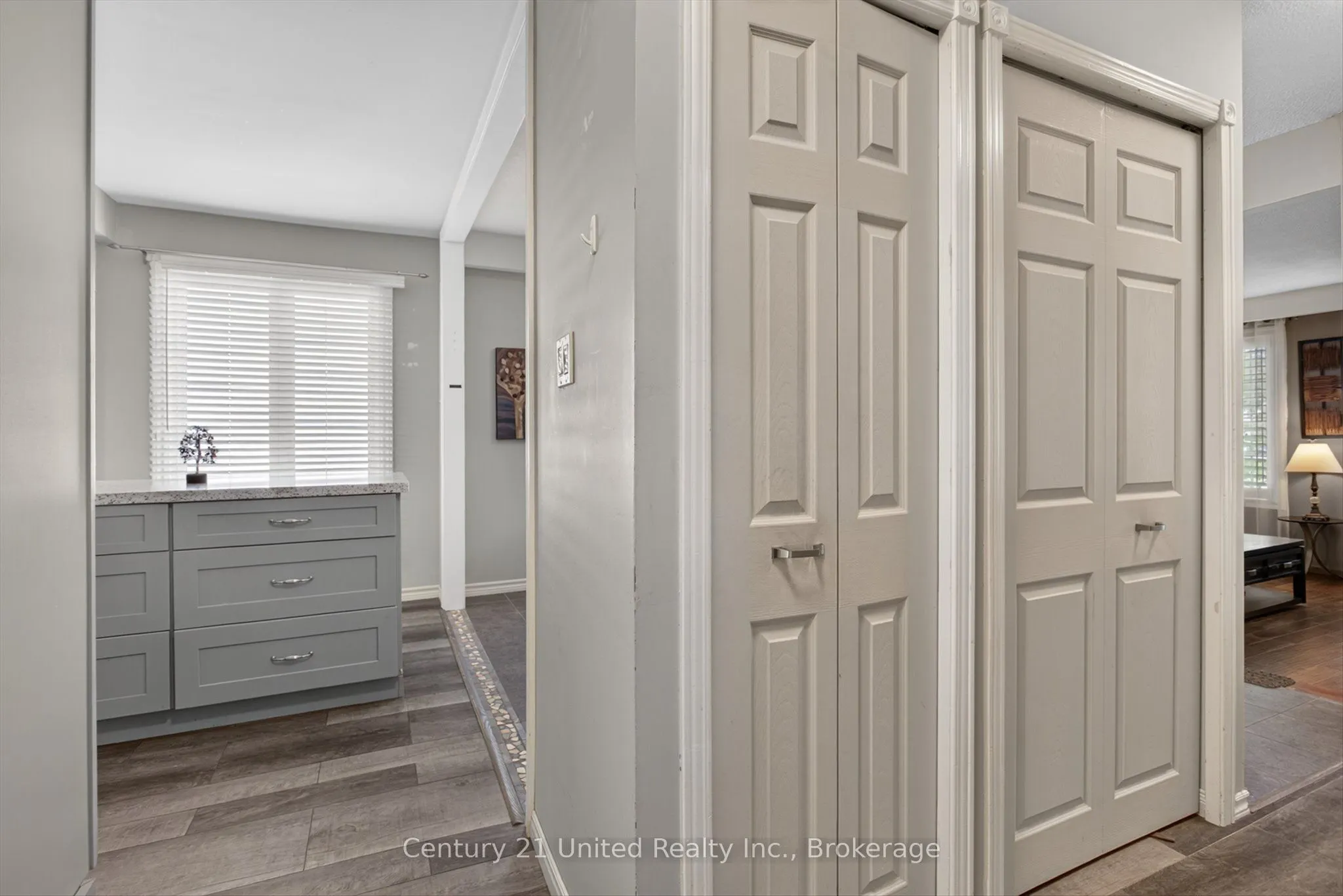 2121 Meadowview Road