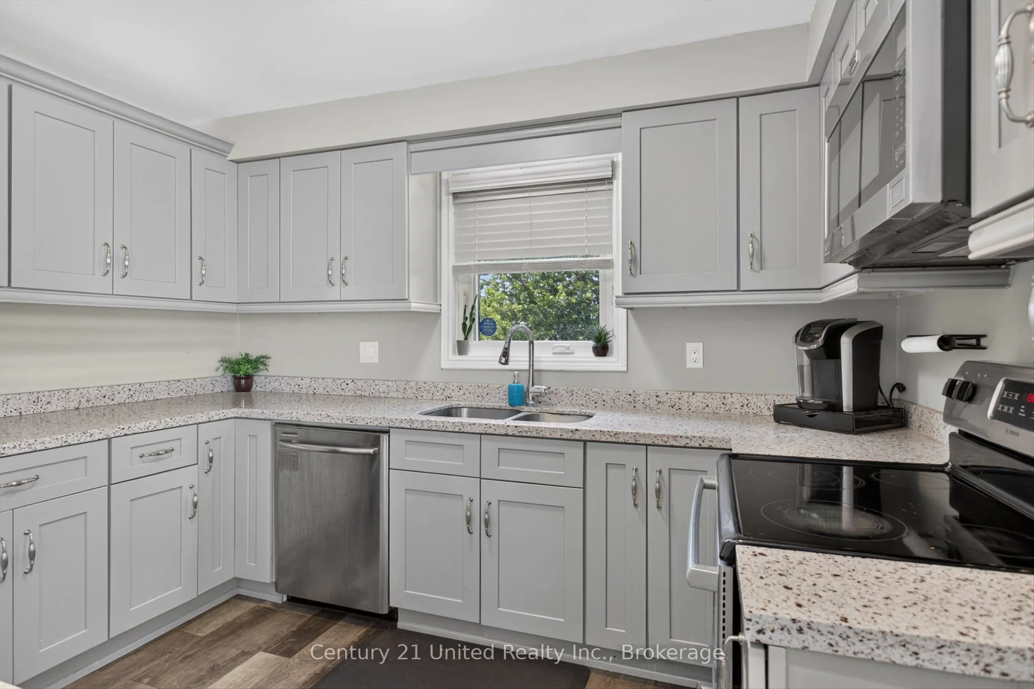 2121 Meadowview Road