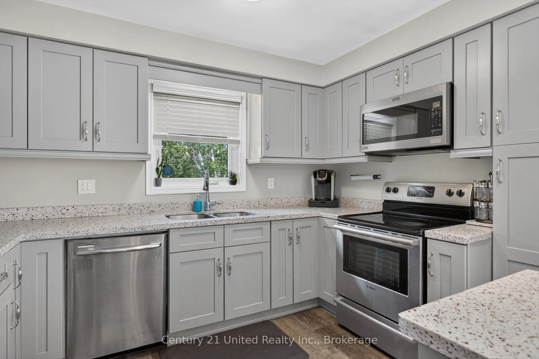 2121 Meadowview Road
