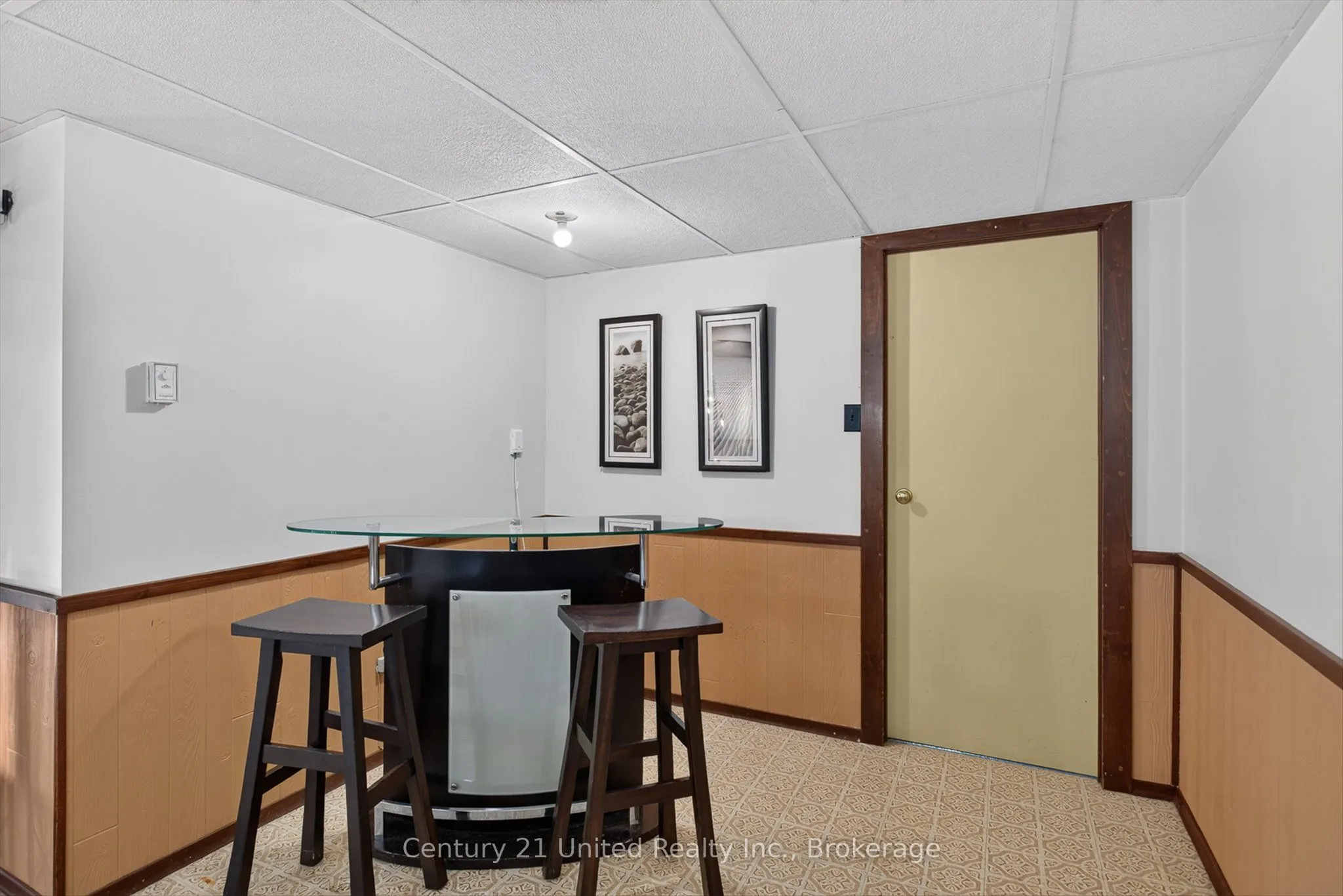 2121 Meadowview Road